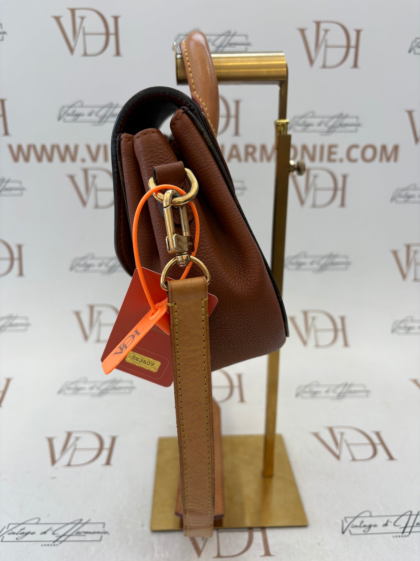 383507 - Louis Vuitton Eden