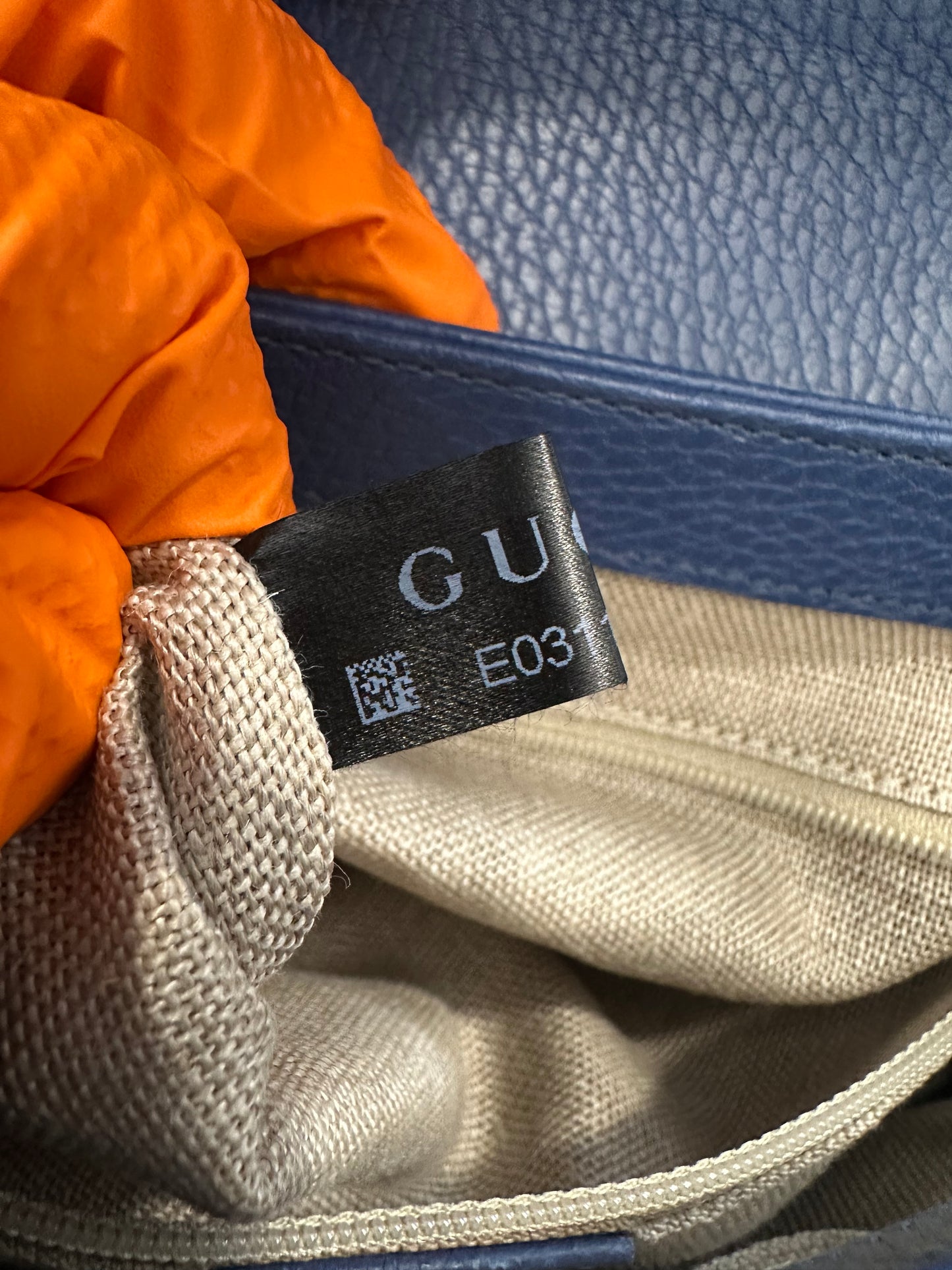 382566 - Gucci Interlocking
