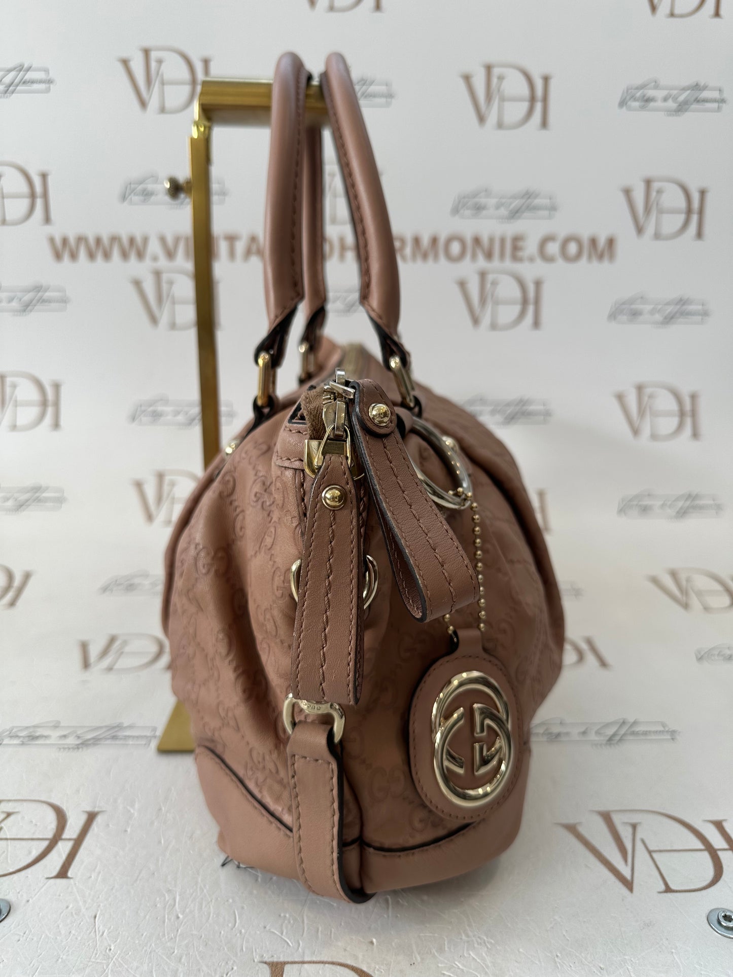 384283 - Gucci Sukey