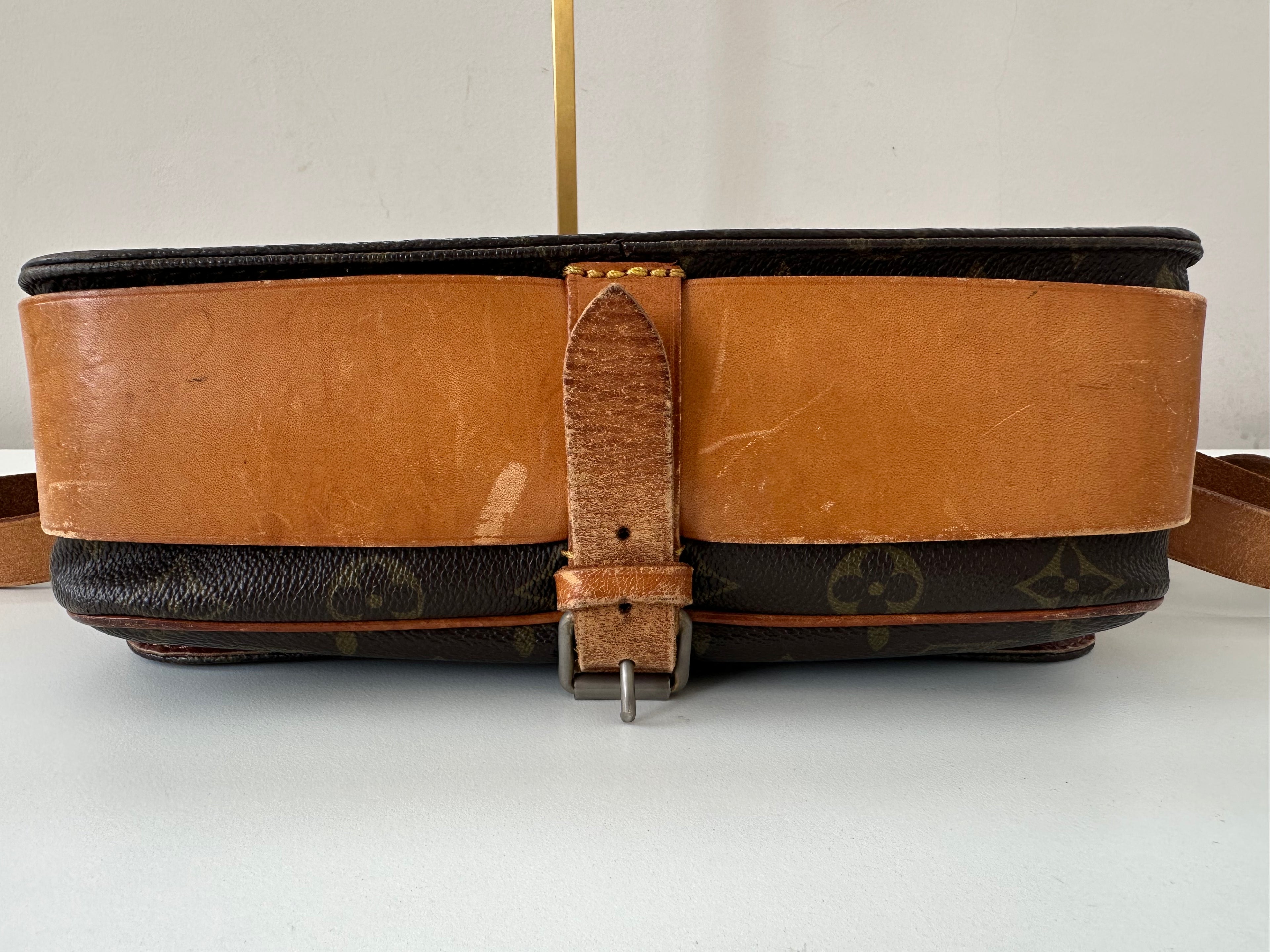 Louis Vuitton Cartouchiere GM