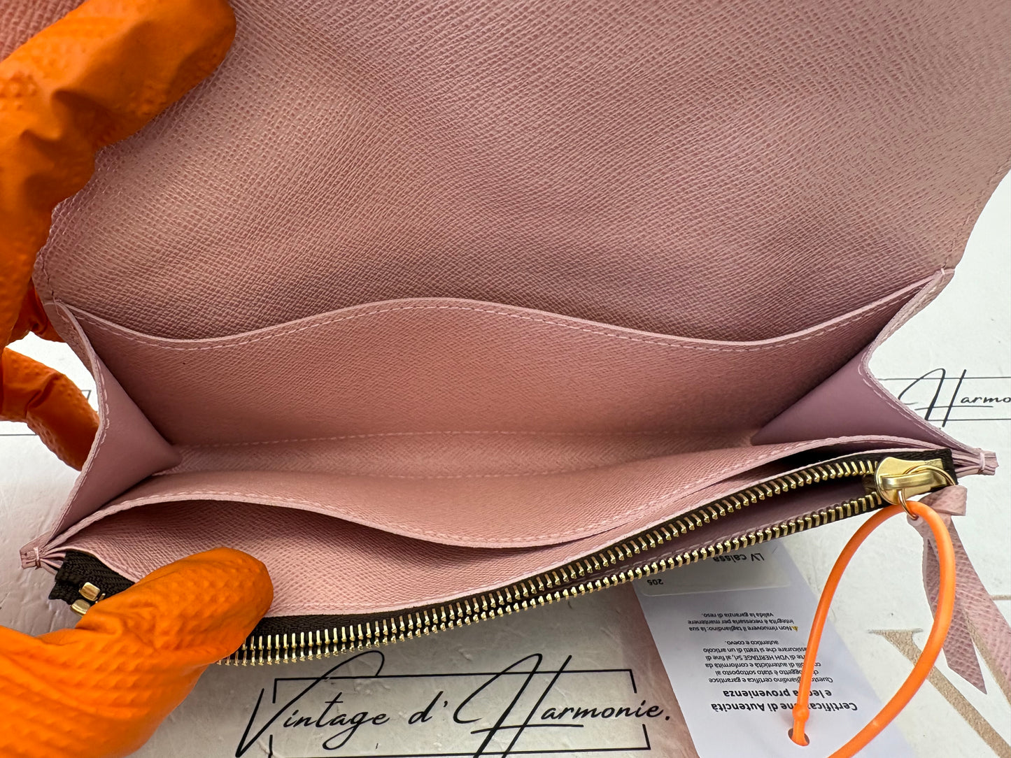 383269 - Louis Vuitton Caissa Wallet