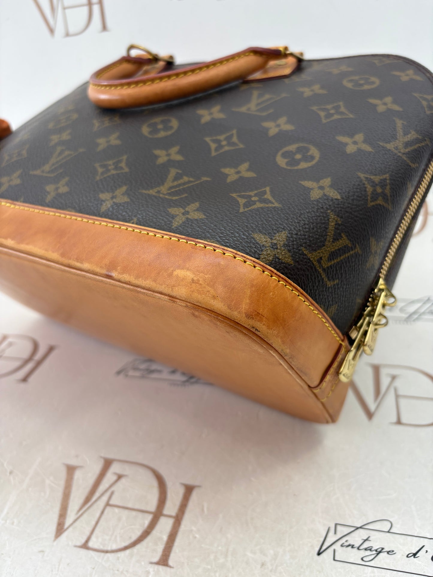 018094 - Louis Vuitton Alma