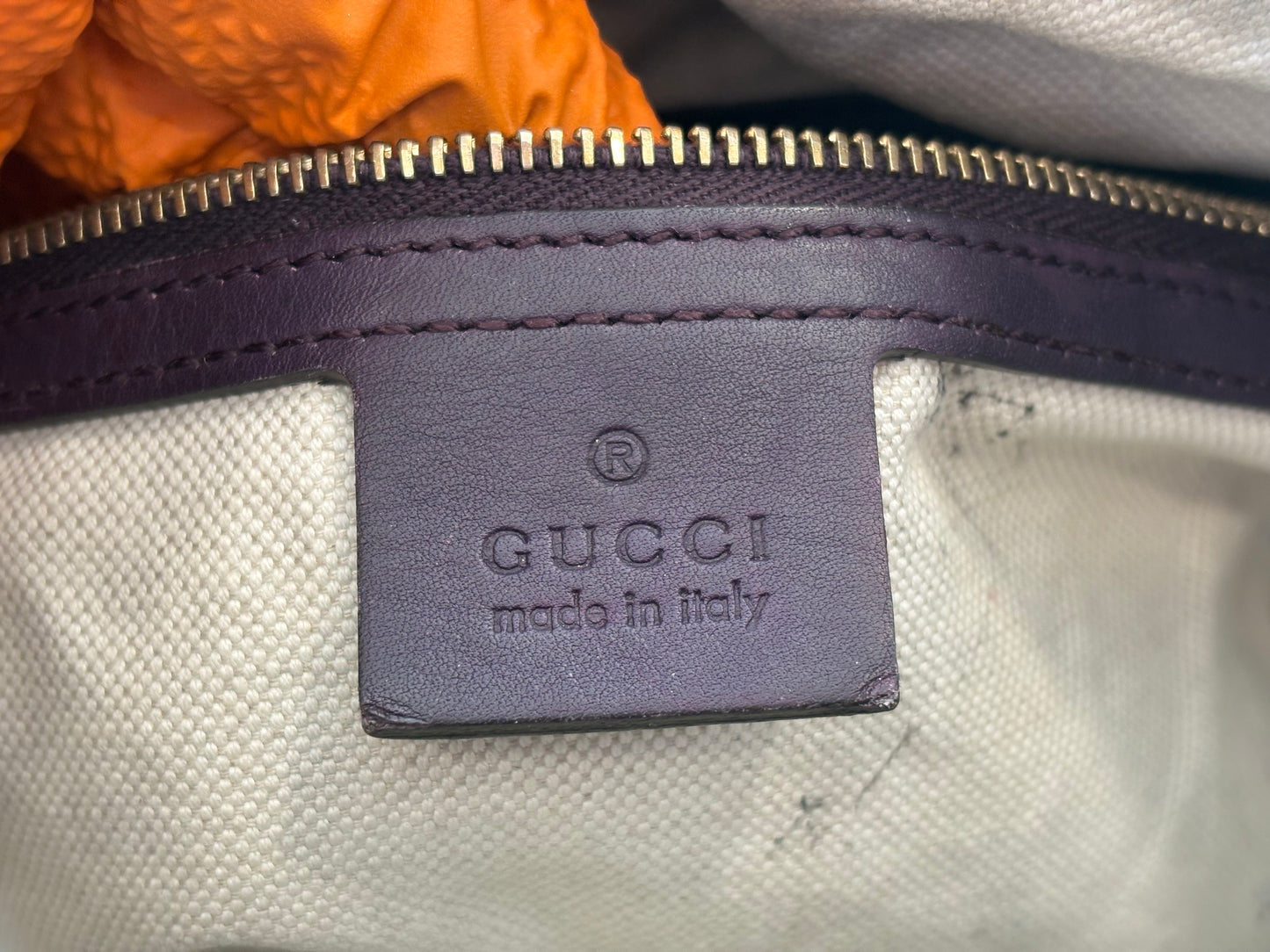 383944 - Gucci Joy
