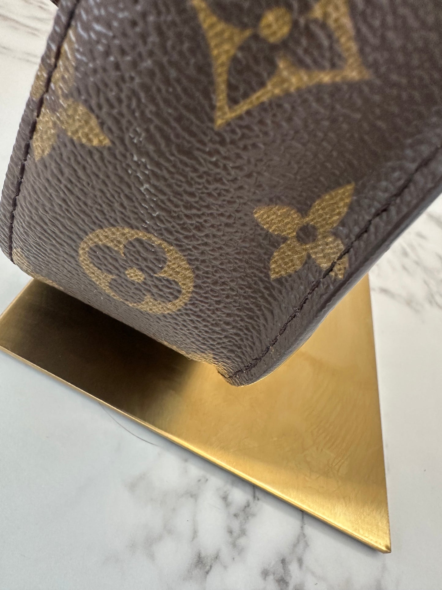 Louis Vuitton Saint Cloud MM