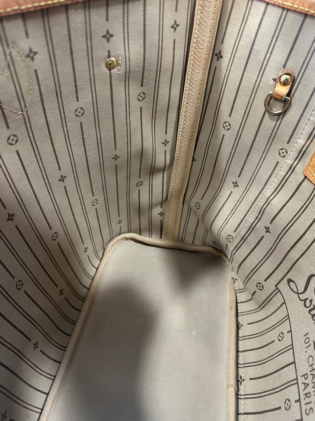 Louis Vuitton Neverfull MM