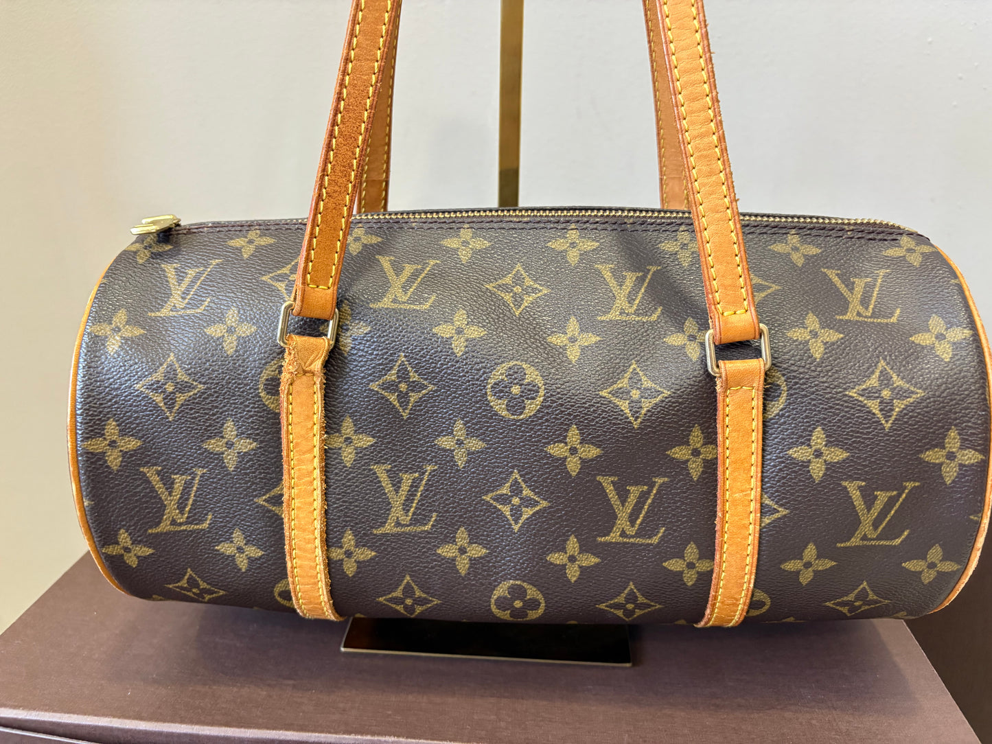 Louis Vuitton papillon 30 monogram