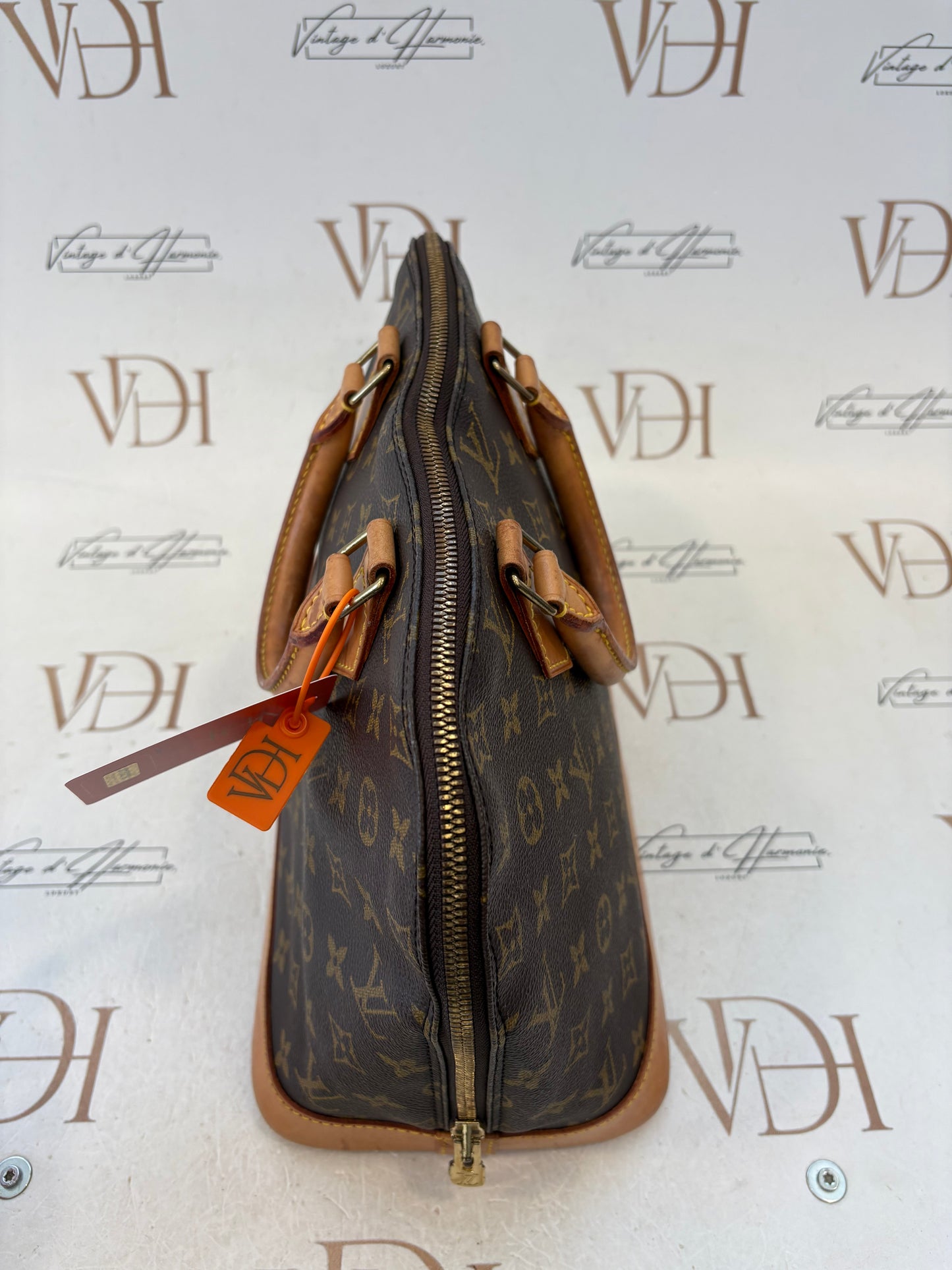 018279 - Louis Vuitton Alma