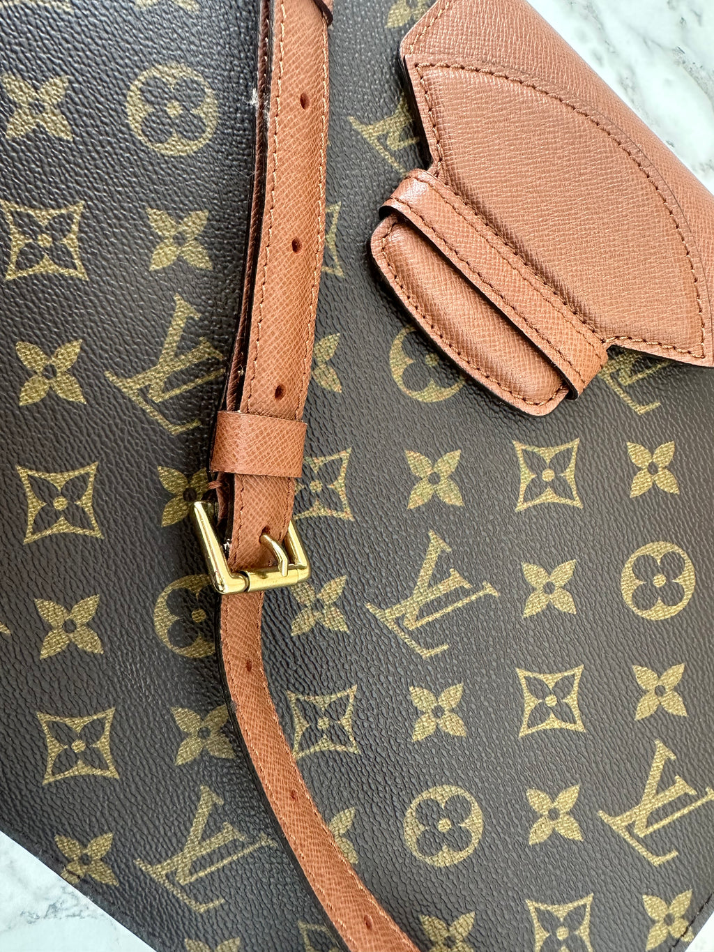 Louis Vuitton Courcelles