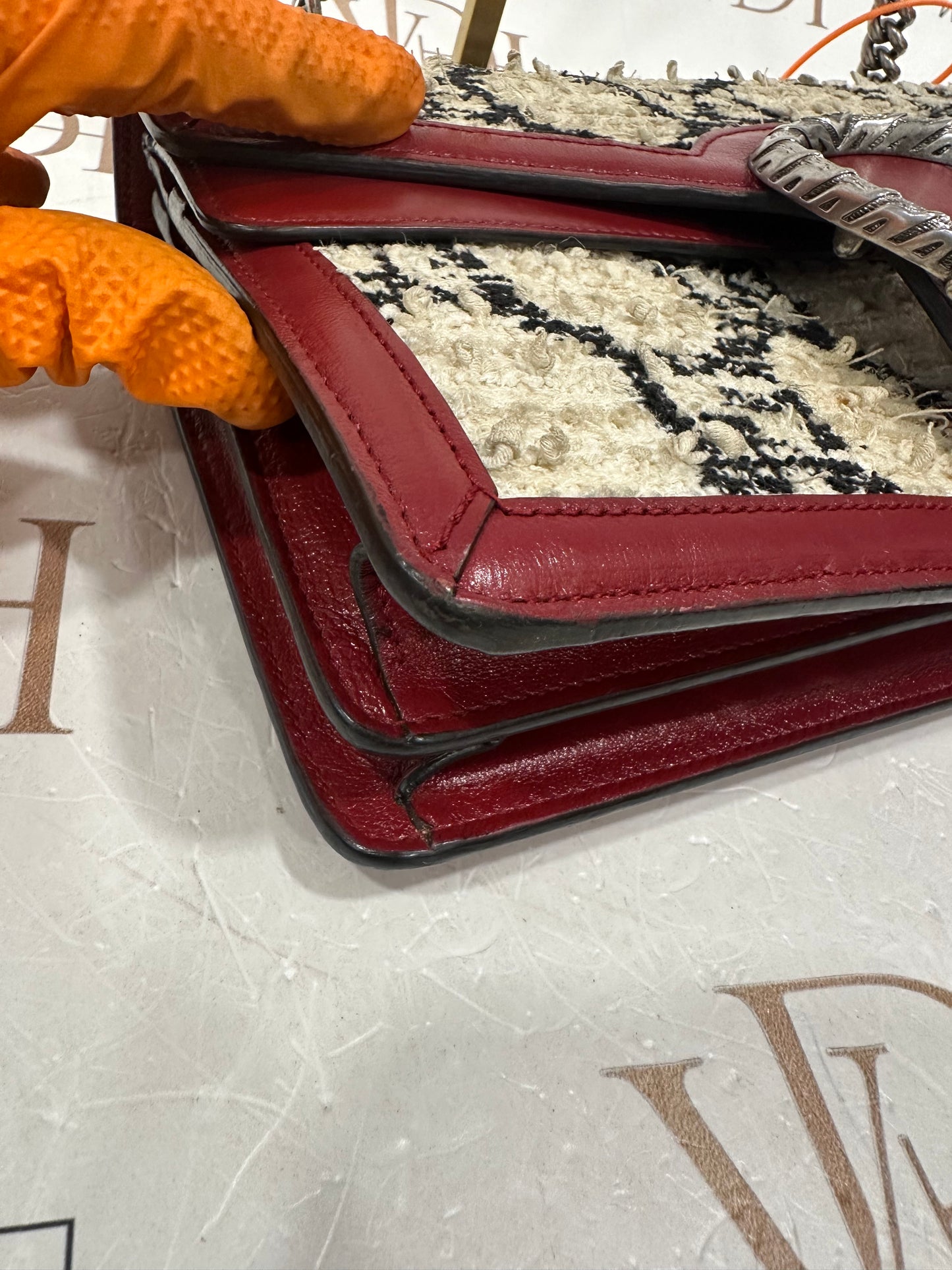 383136 - Gucci Dionysus
