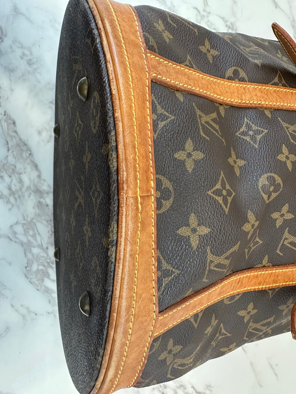 Louis Vuitton Bucket GM