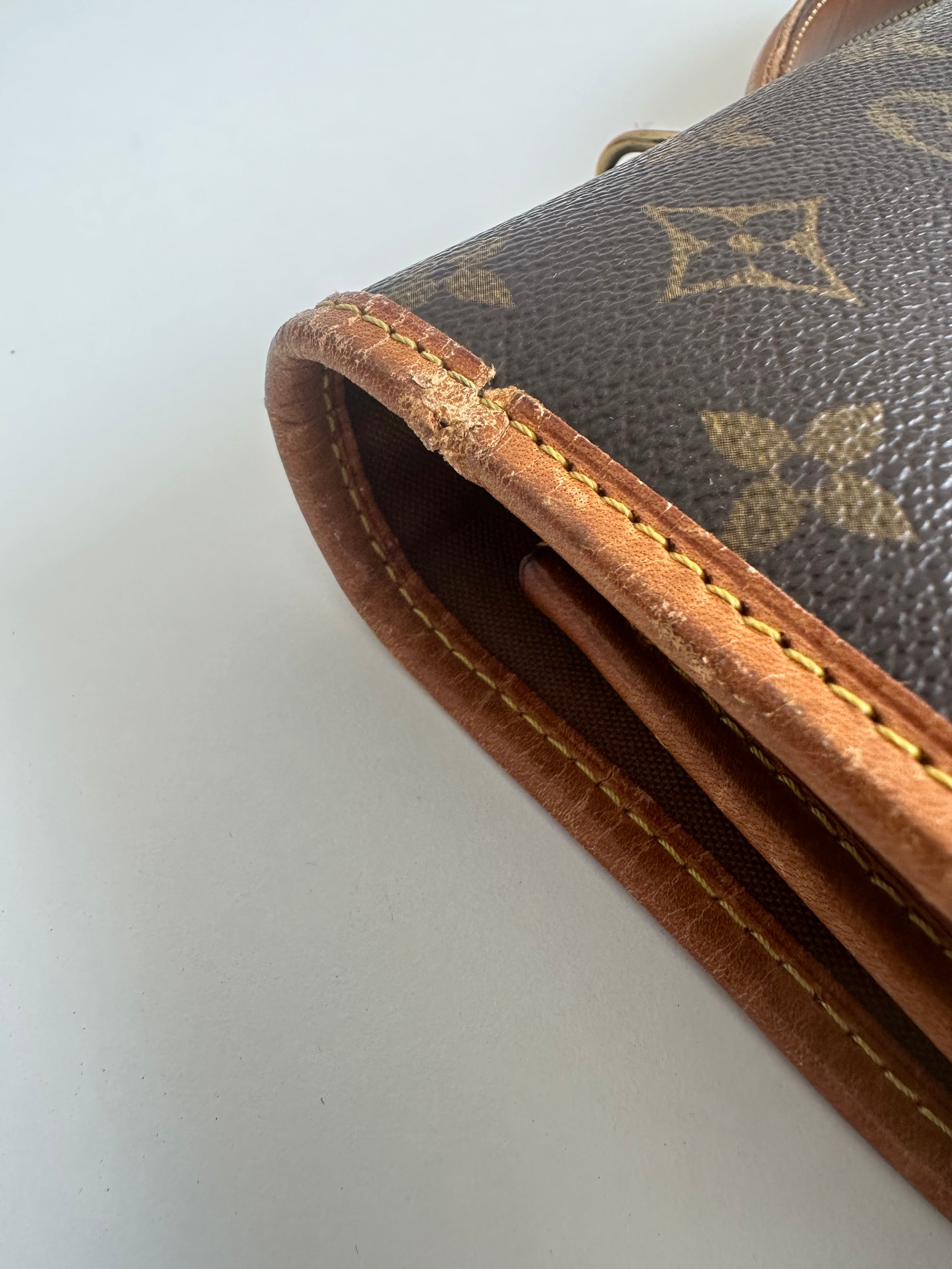 Louis Vuitton Beverly Business