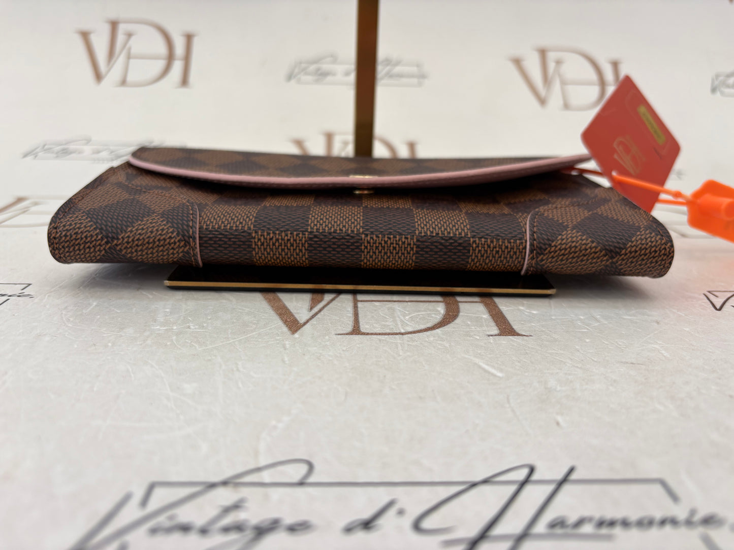 383269 - Louis Vuitton Caissa Wallet