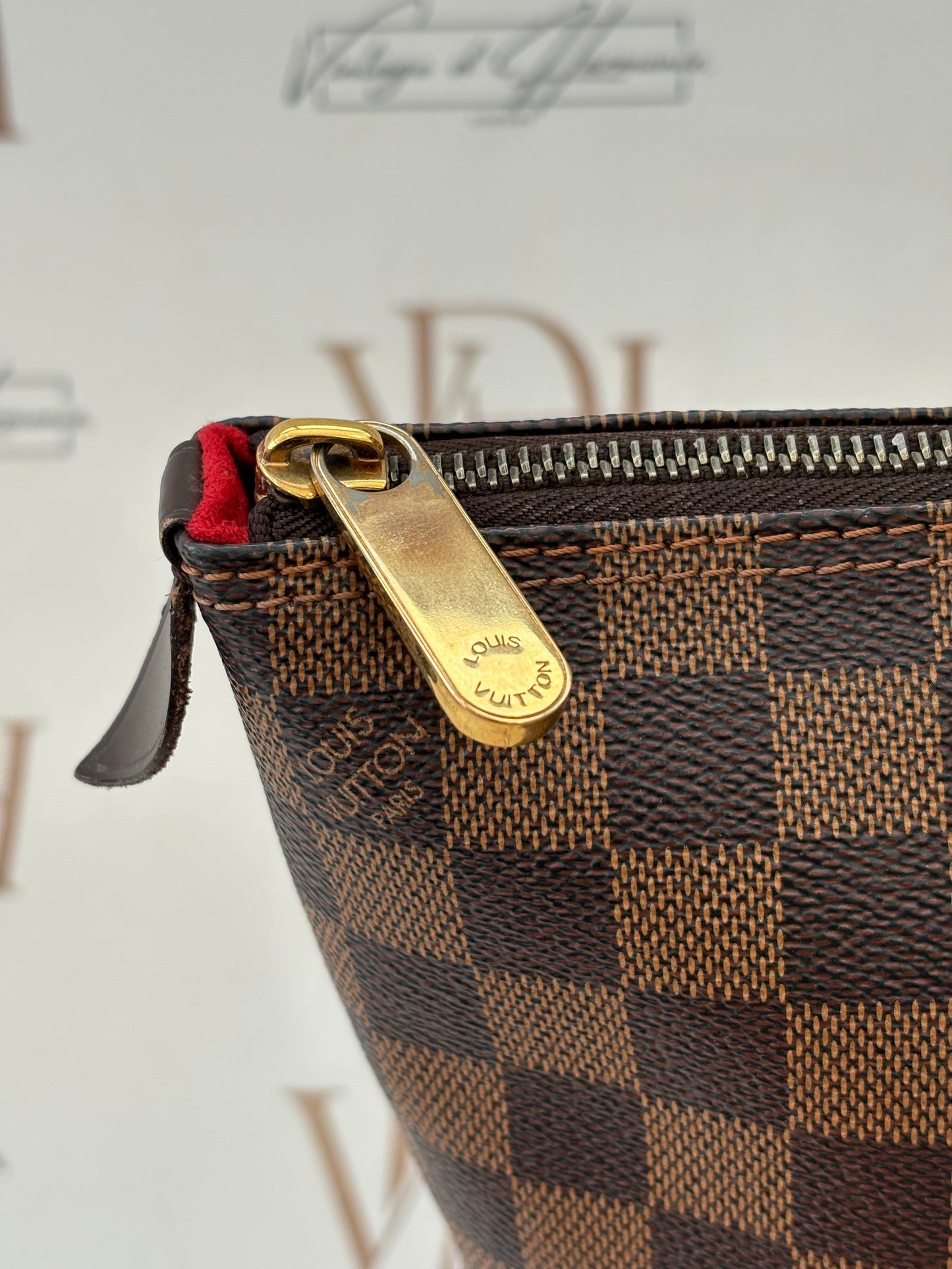 018900 - Louis Vuitton Saleya