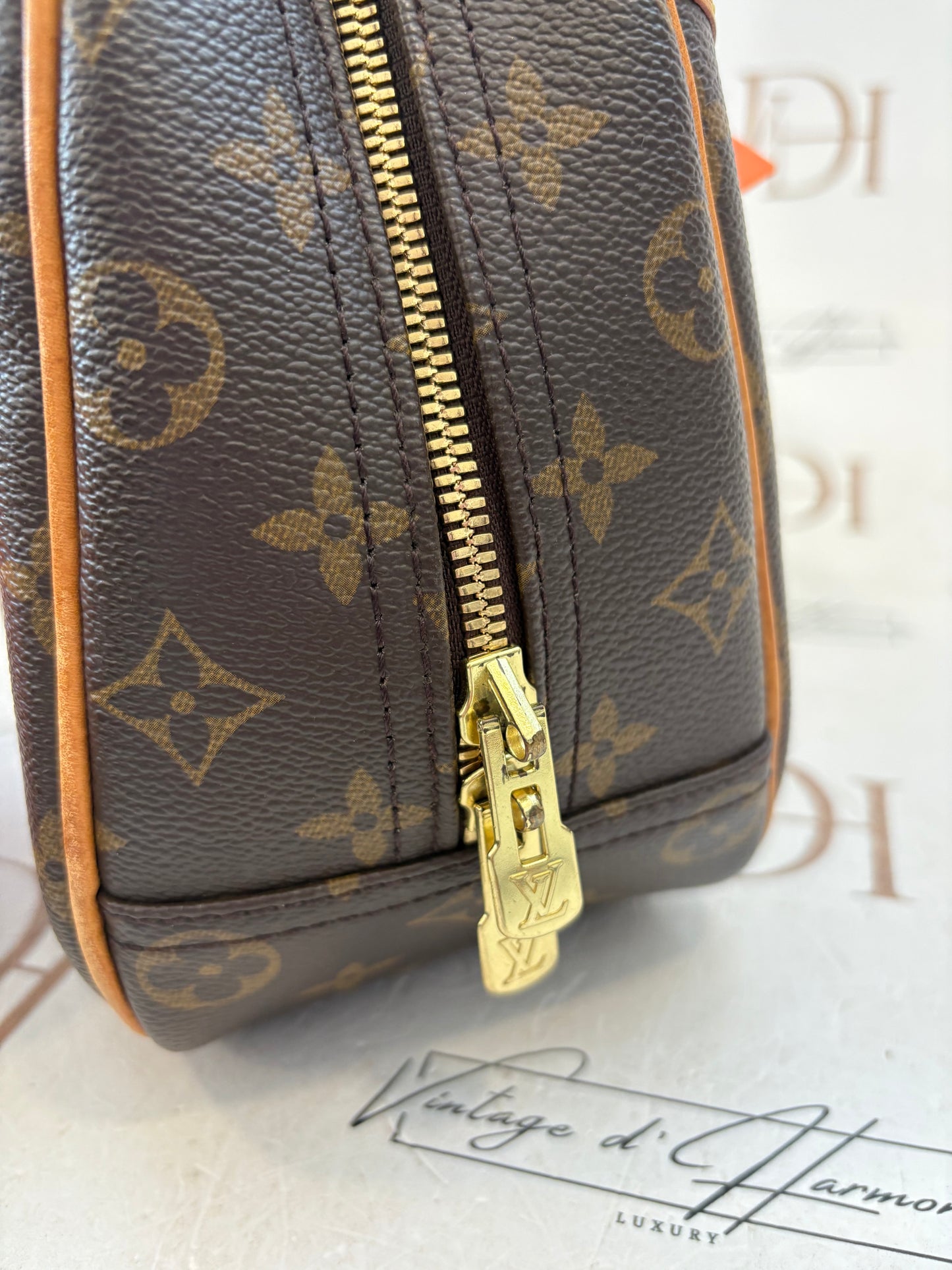 018187 - Louis Vuitton Trouville