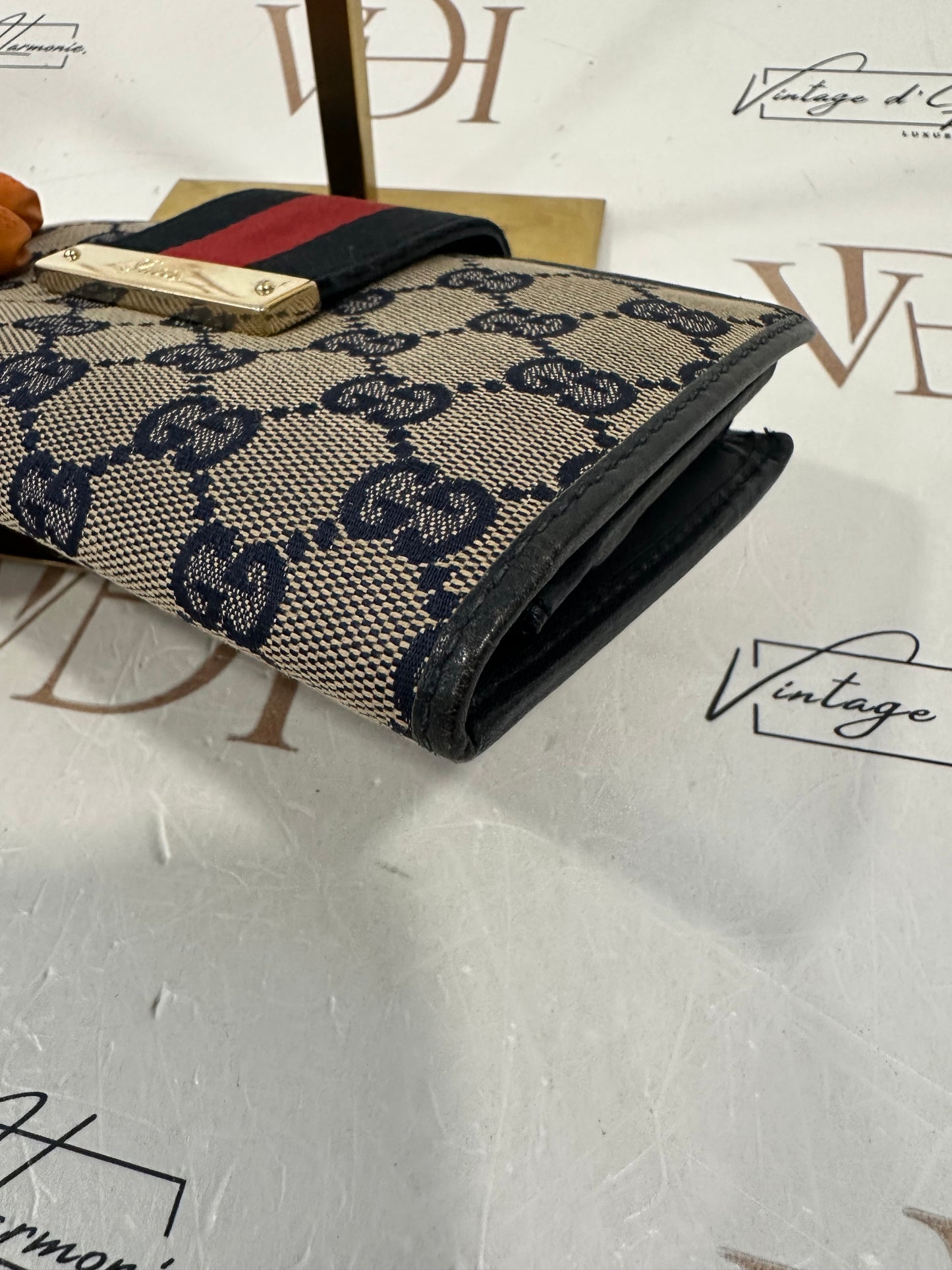 382787 - Gucci Wallet