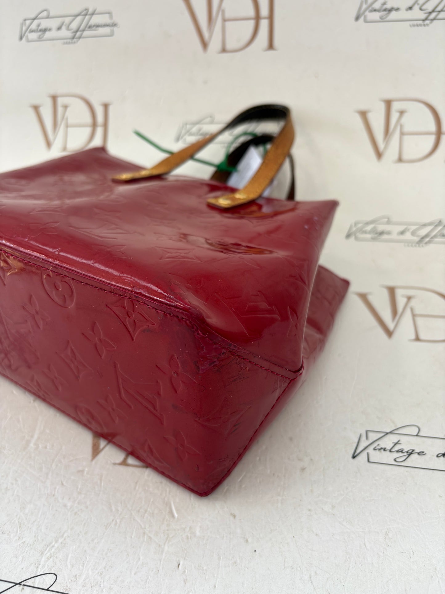 017229 - Louis Vuitton Vernis Reade PM