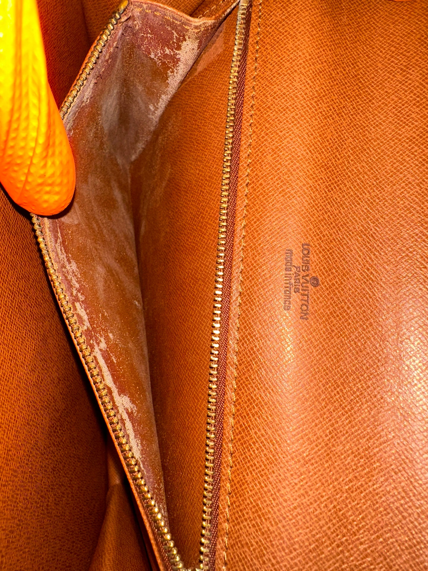 016872 - Louis Vuitton Concorde