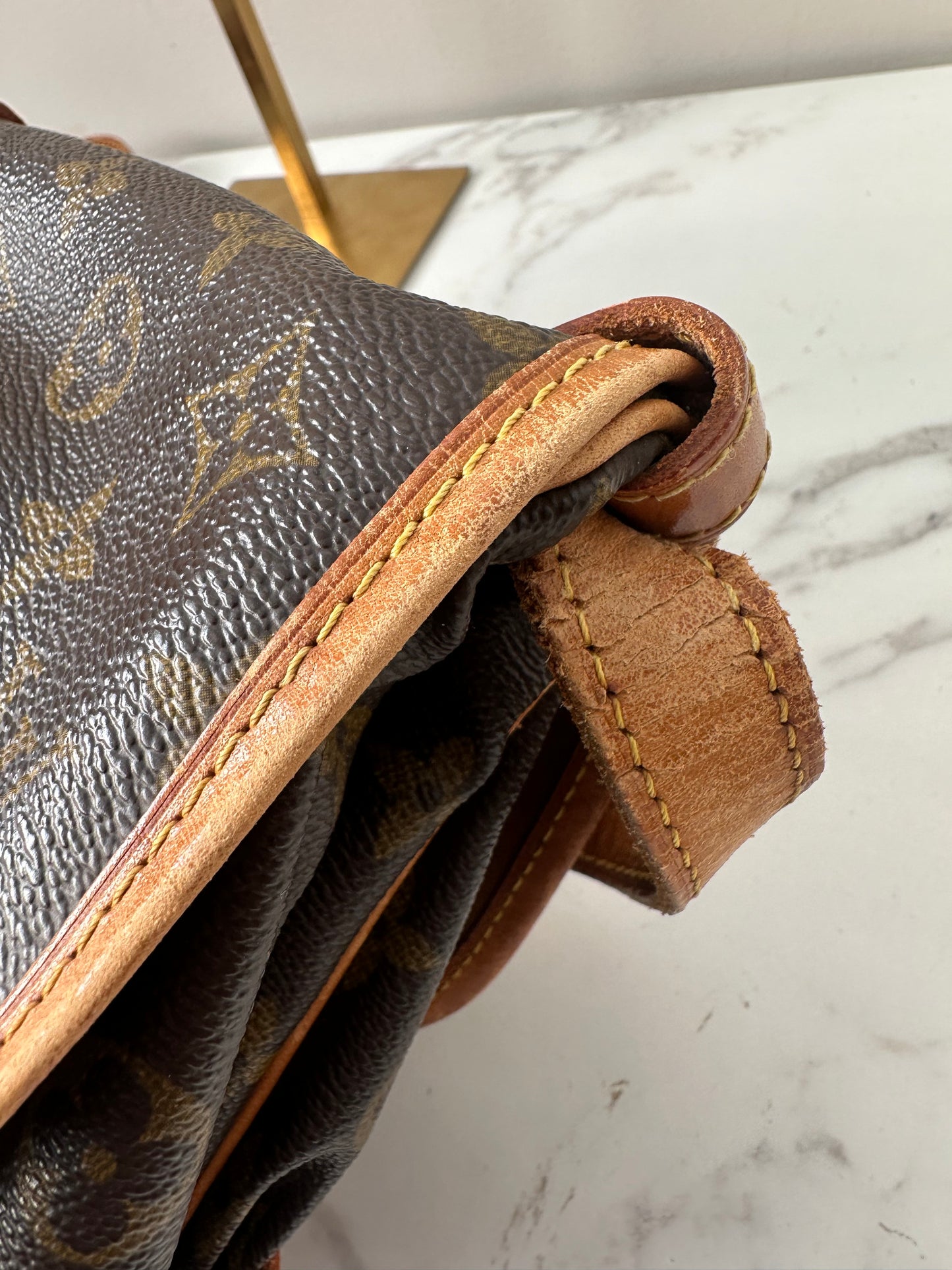 Louis Vuitton Saumur 30