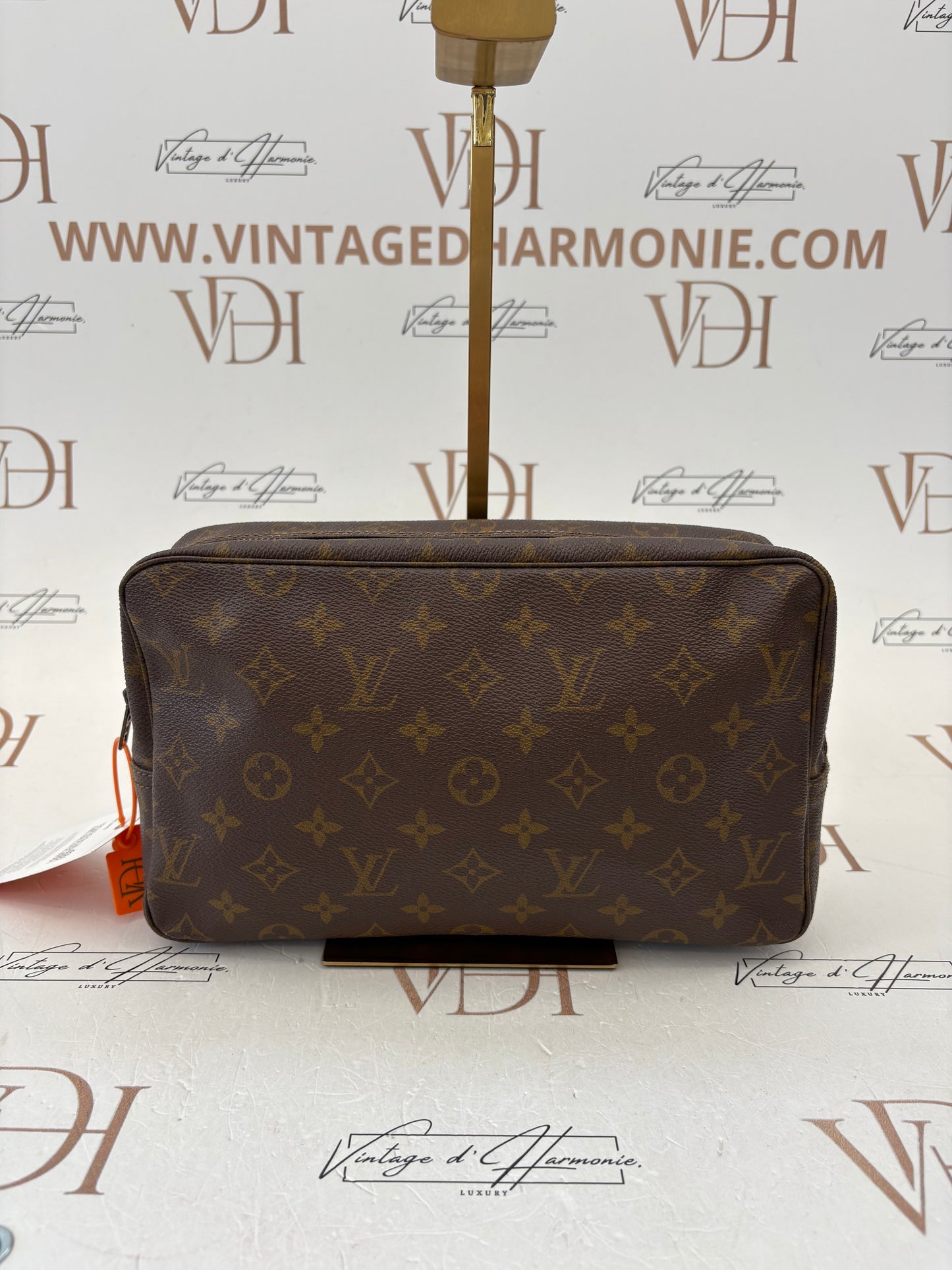 017737 - Louis Vuitton Trousse Toilette 28