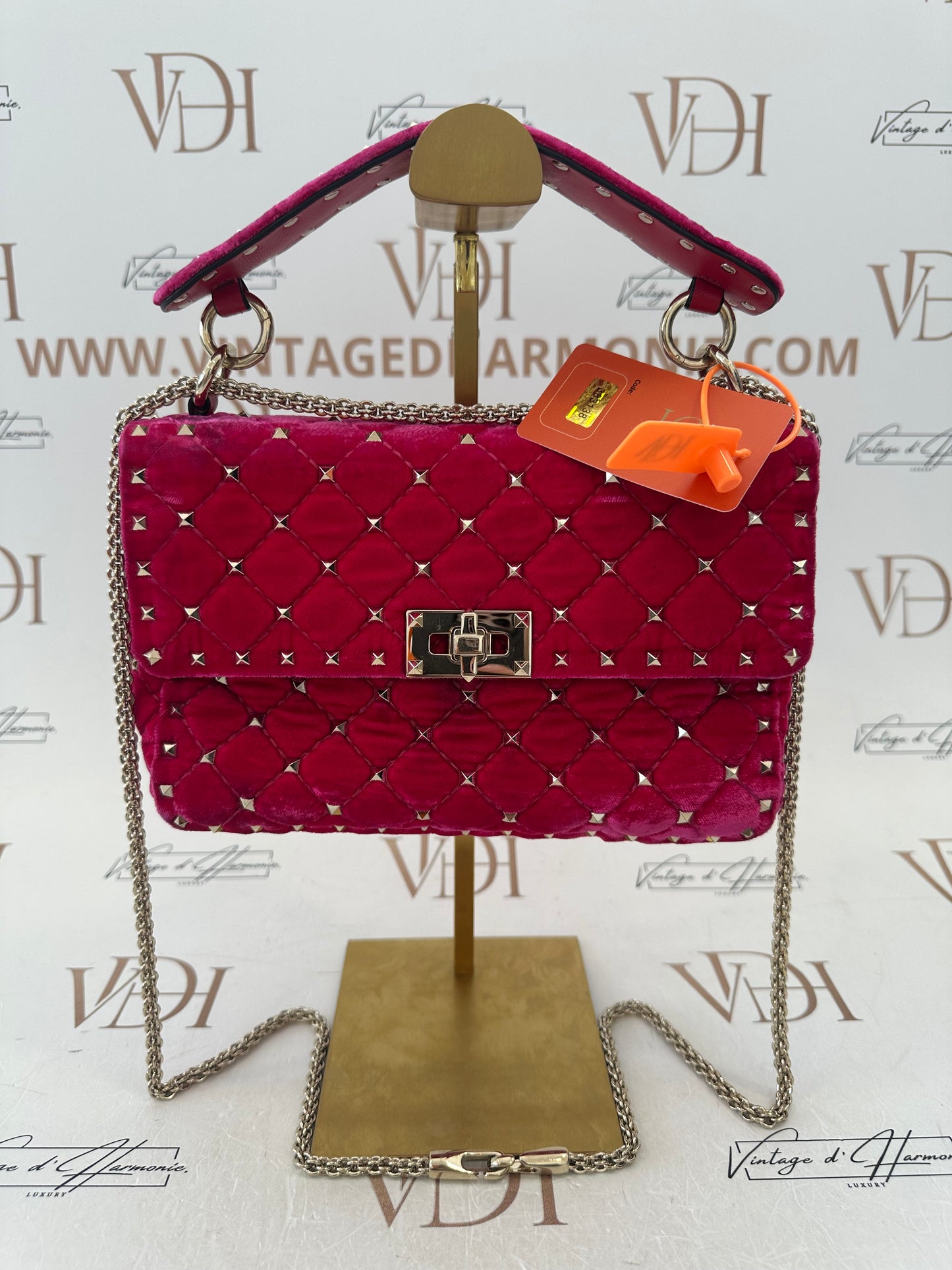 383138 - Valentino Rockstud