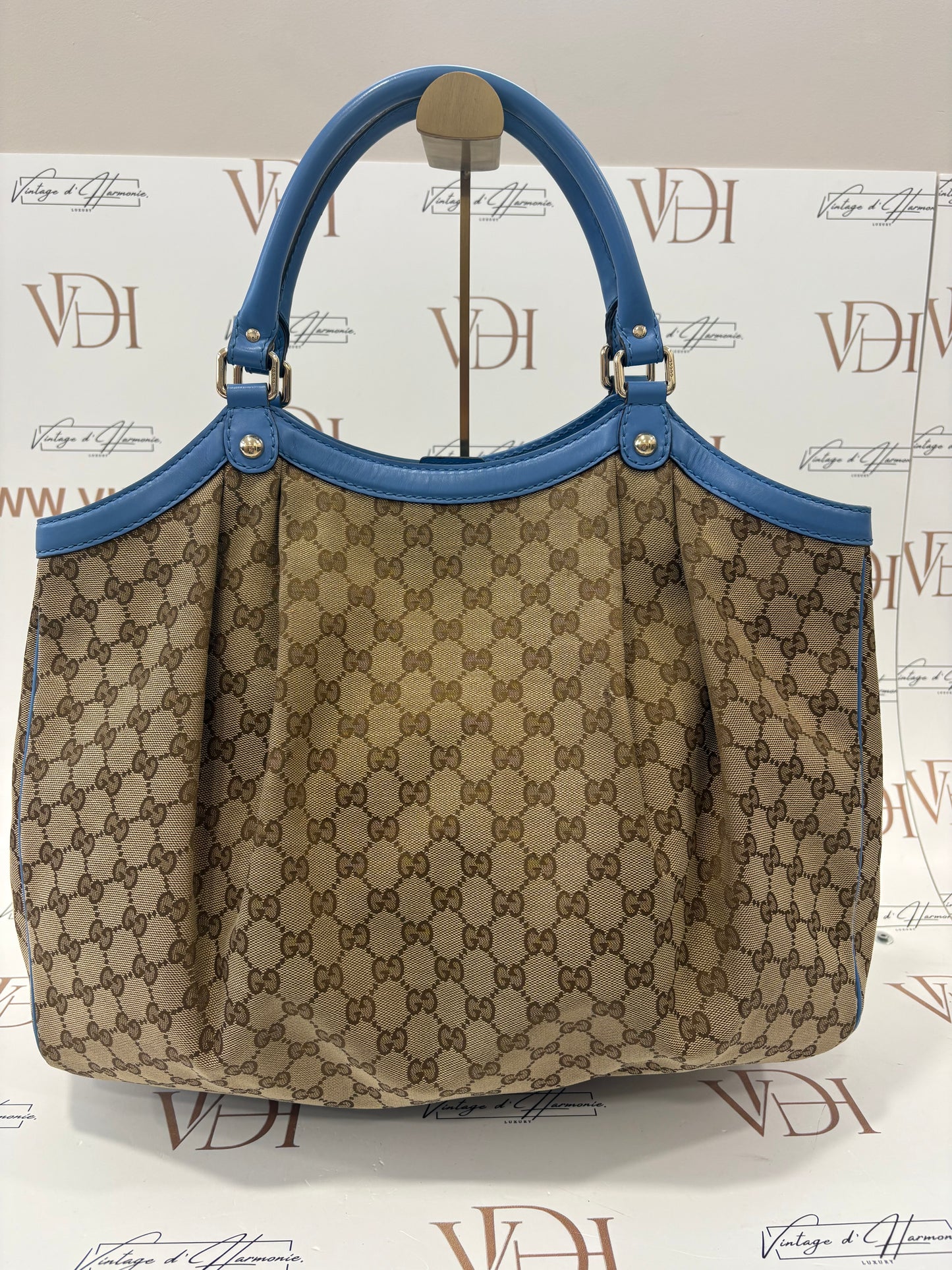 383901 - Gucci Sukey