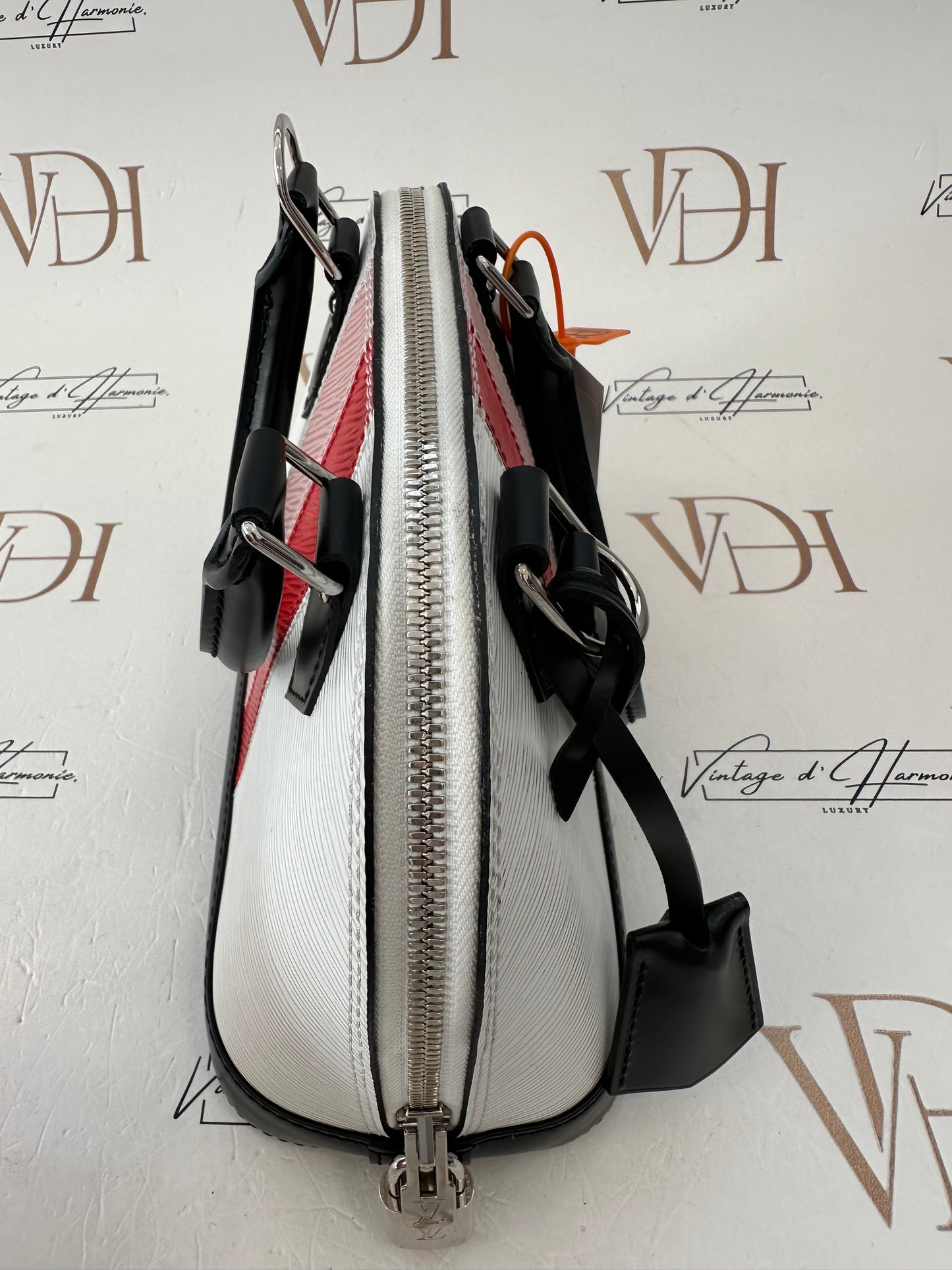 017807 - Louis Vuitton Alma BB Epi White