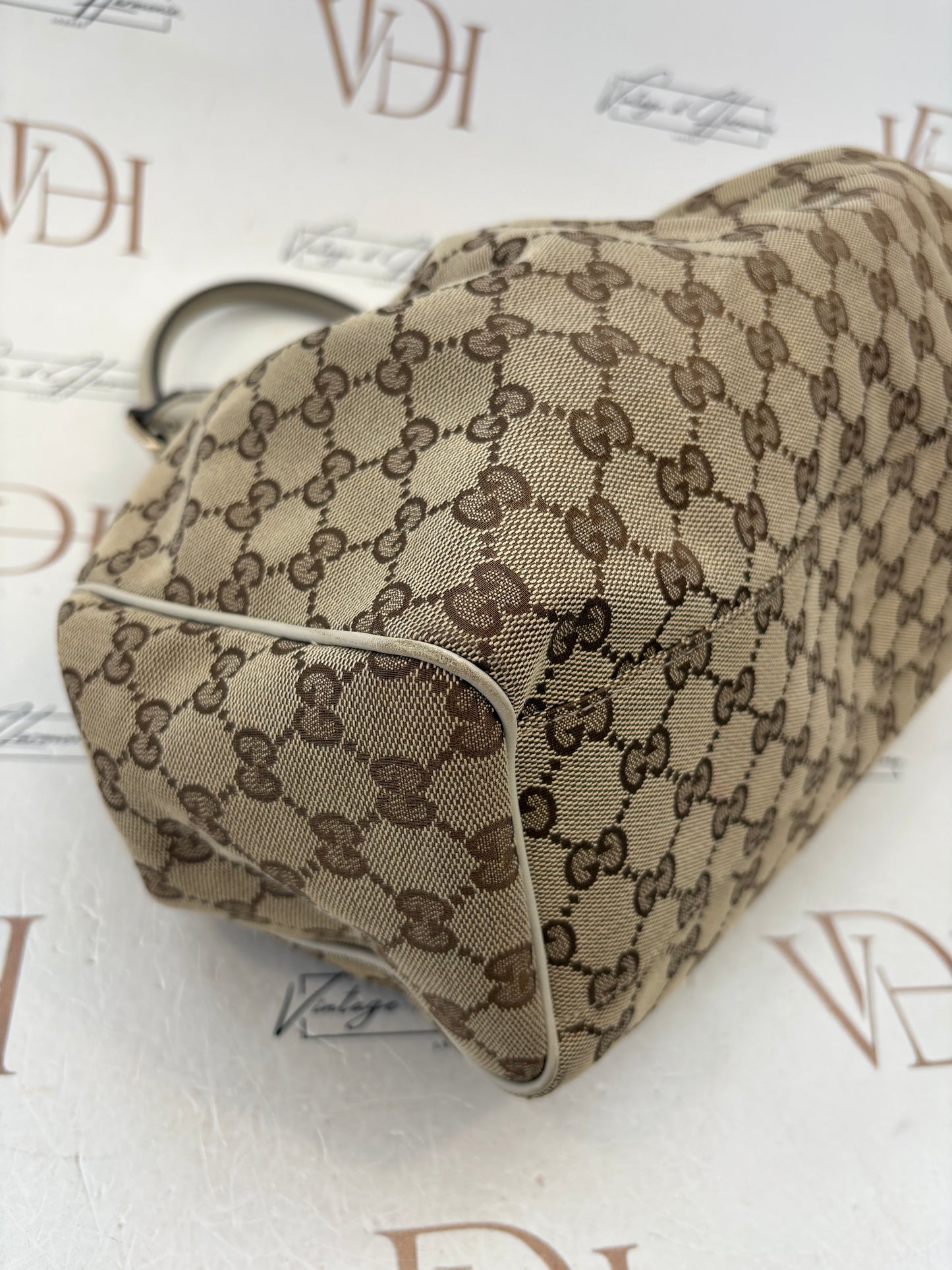 383434 - Gucci Sukey