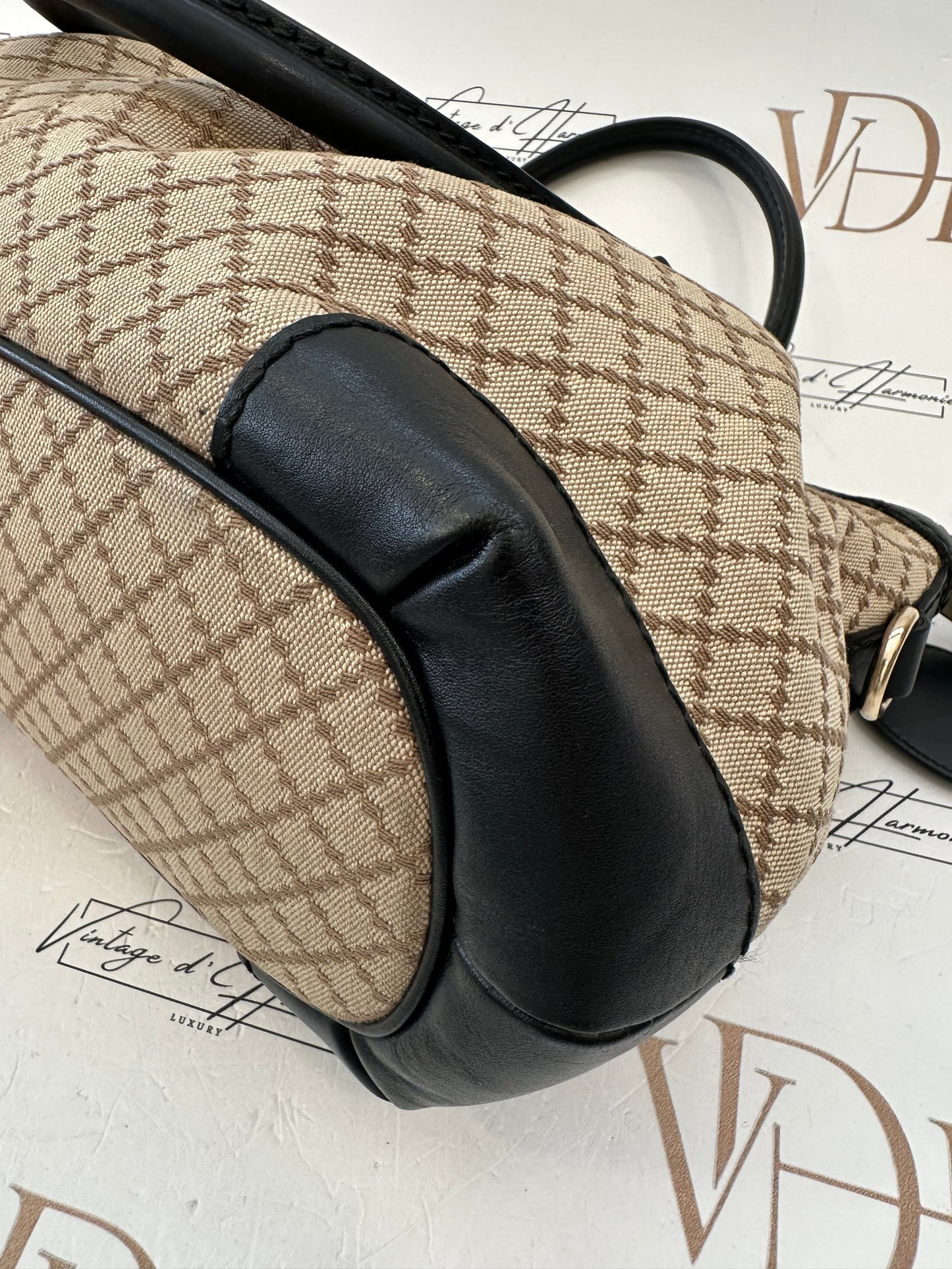 382490 - Gucci Sukey
