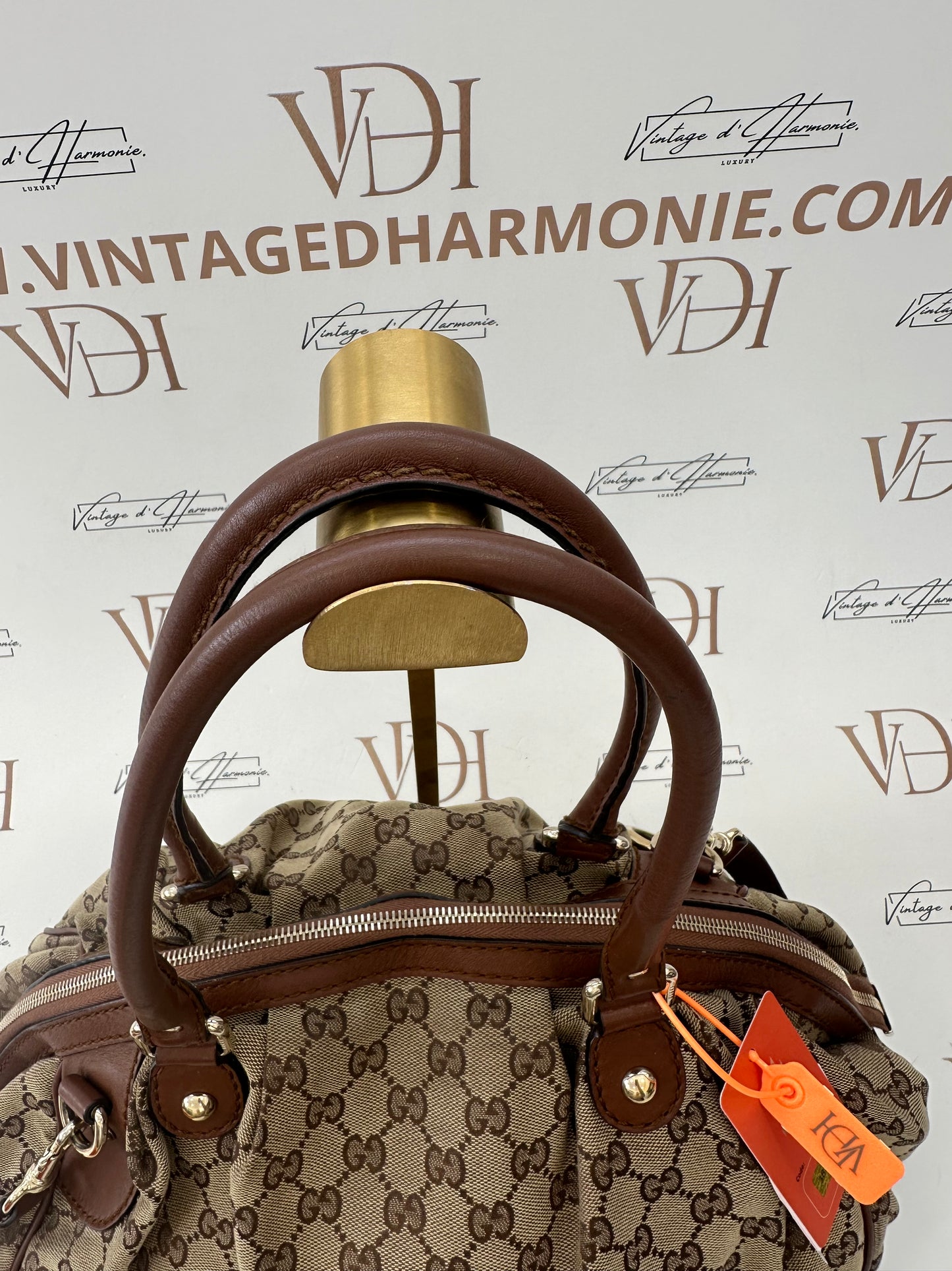 382476 - Gucci Sukey