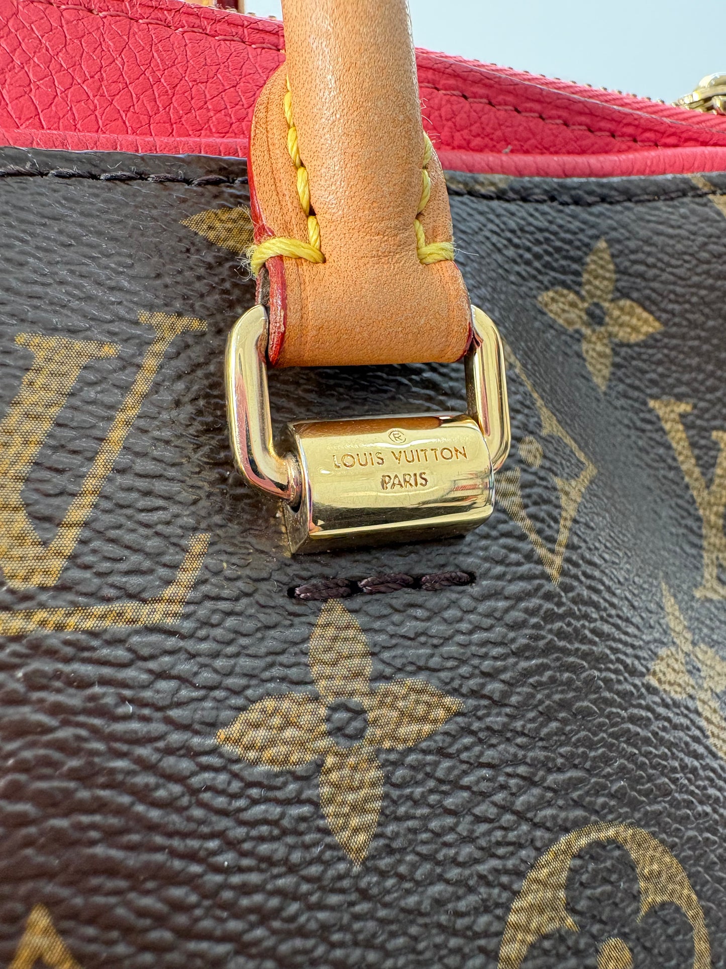 383313 - Louis Vuitton Pallas