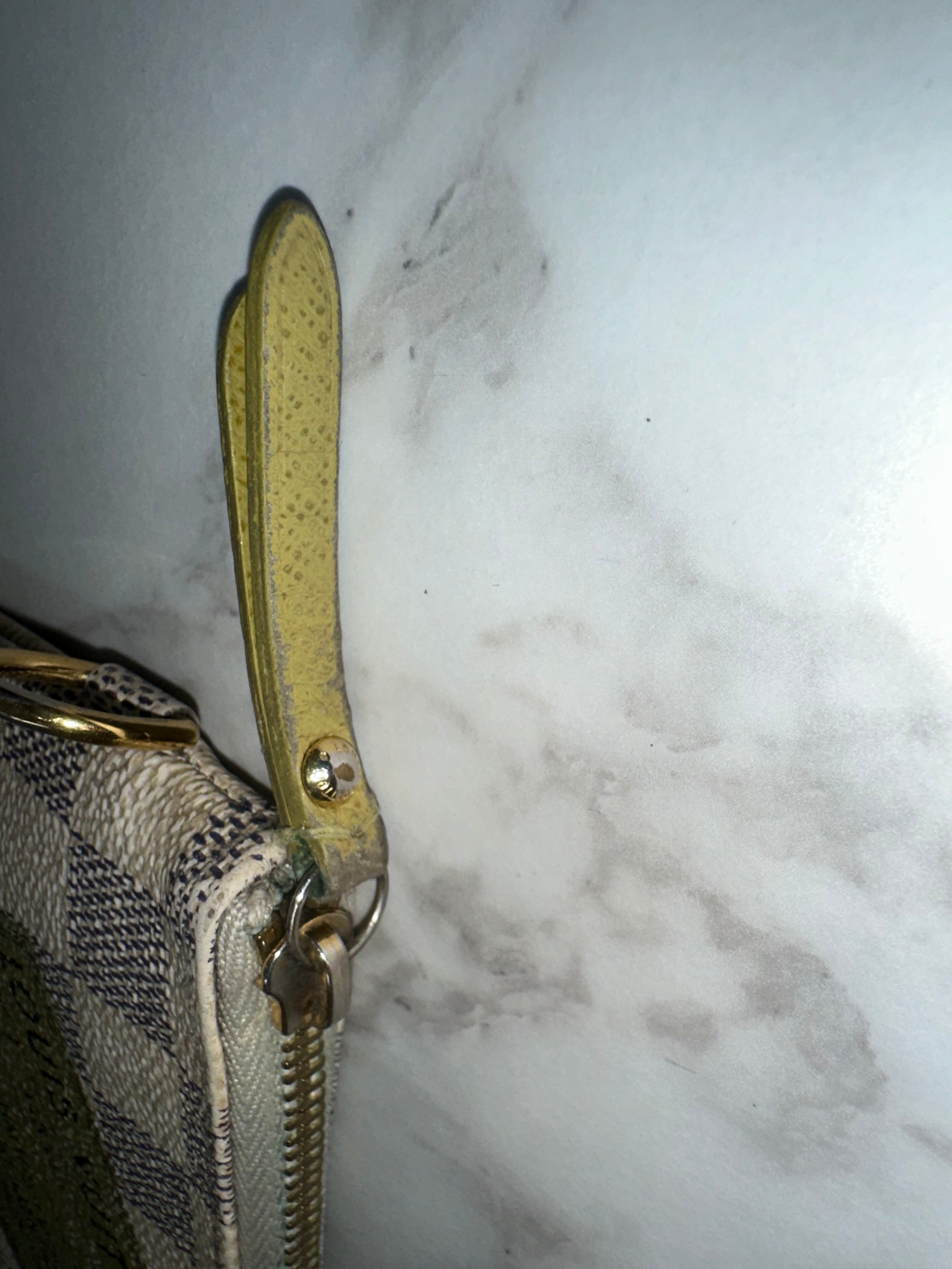 Louis Vuitton Cles Azur