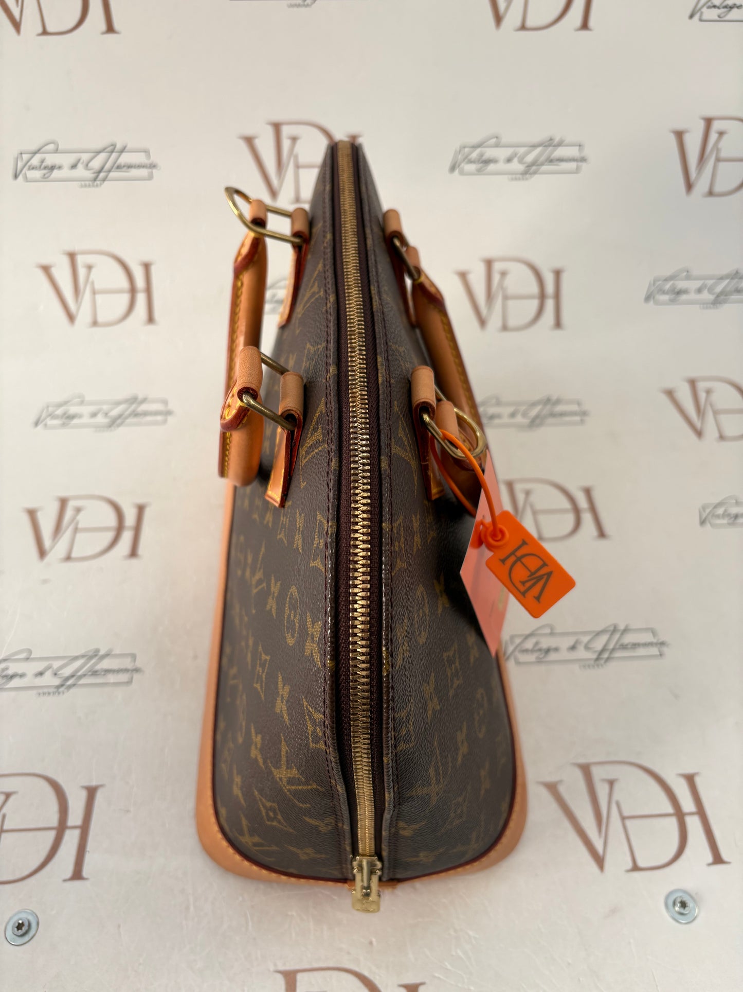 018841 - Louis Vuitton Alma