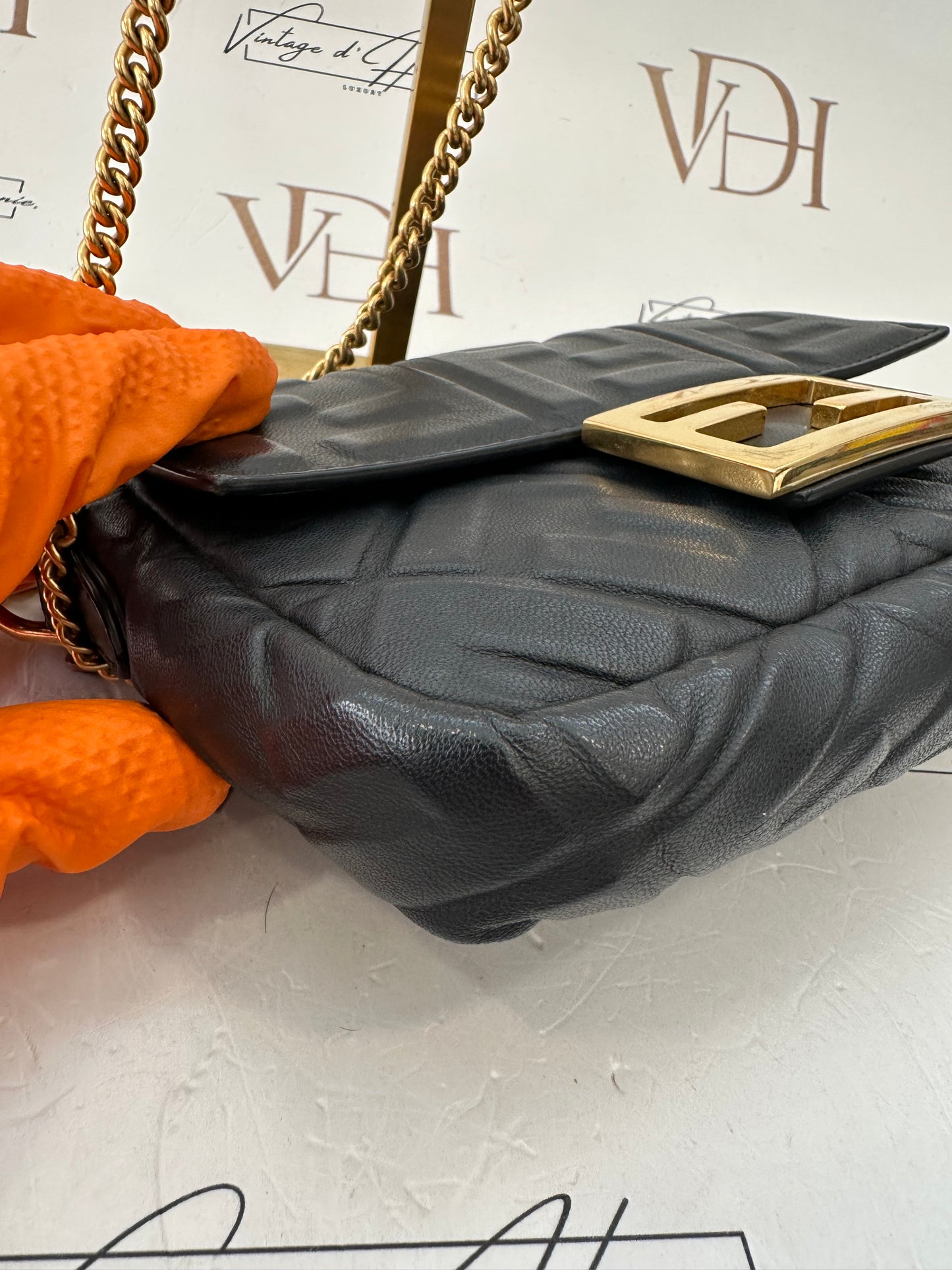 382666 - Fendi Baguette