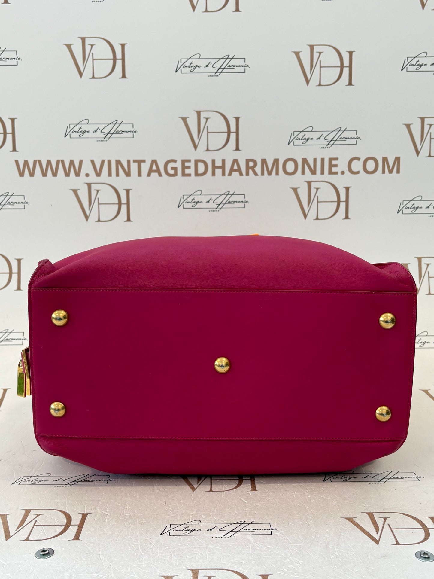 383287 - Saint Laurent Chyc