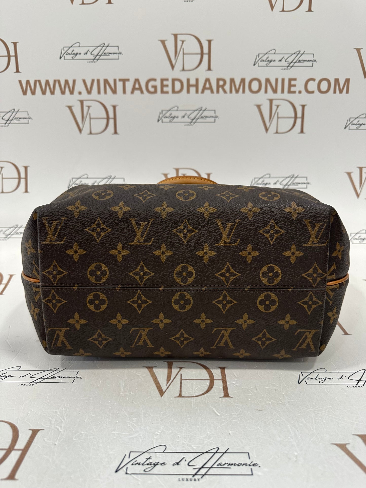 382759 - Louis Vuitton Turenne