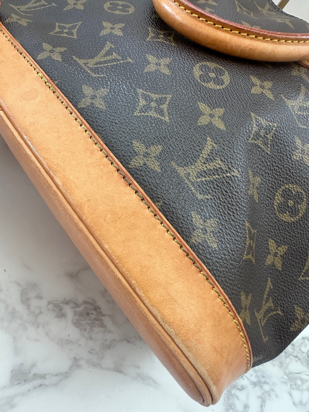 Louis Vuitton Alma