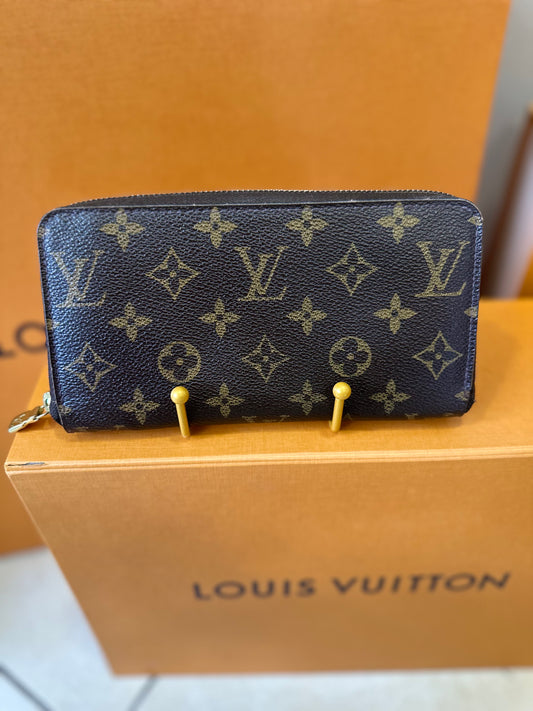 Louis Vuitton Zippy