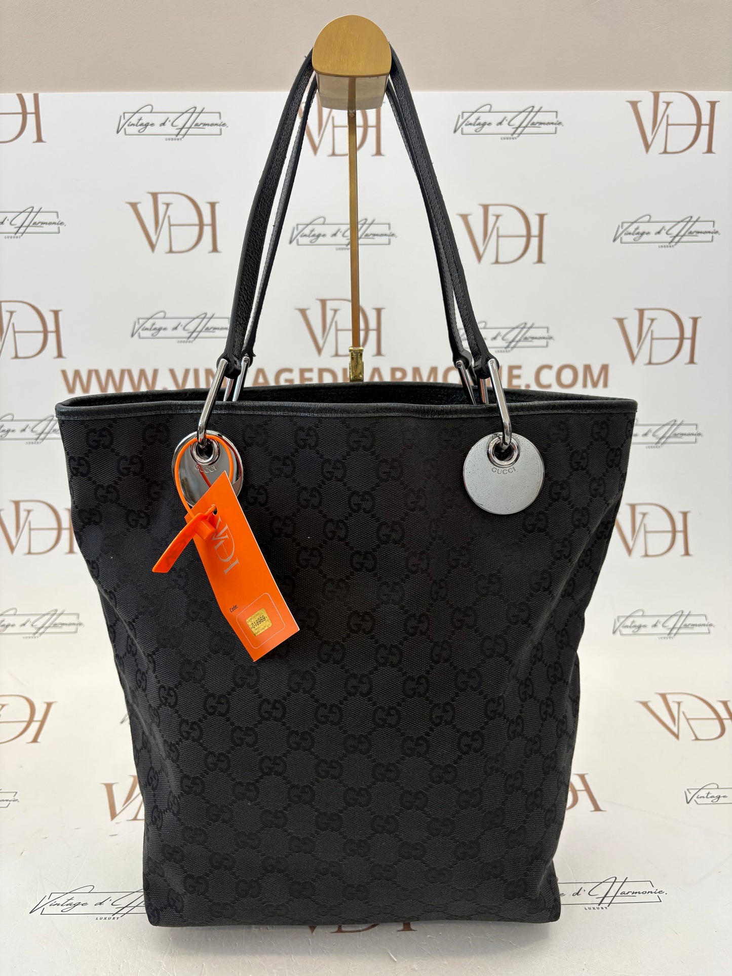 018969 - Gucci Black Canvas GG