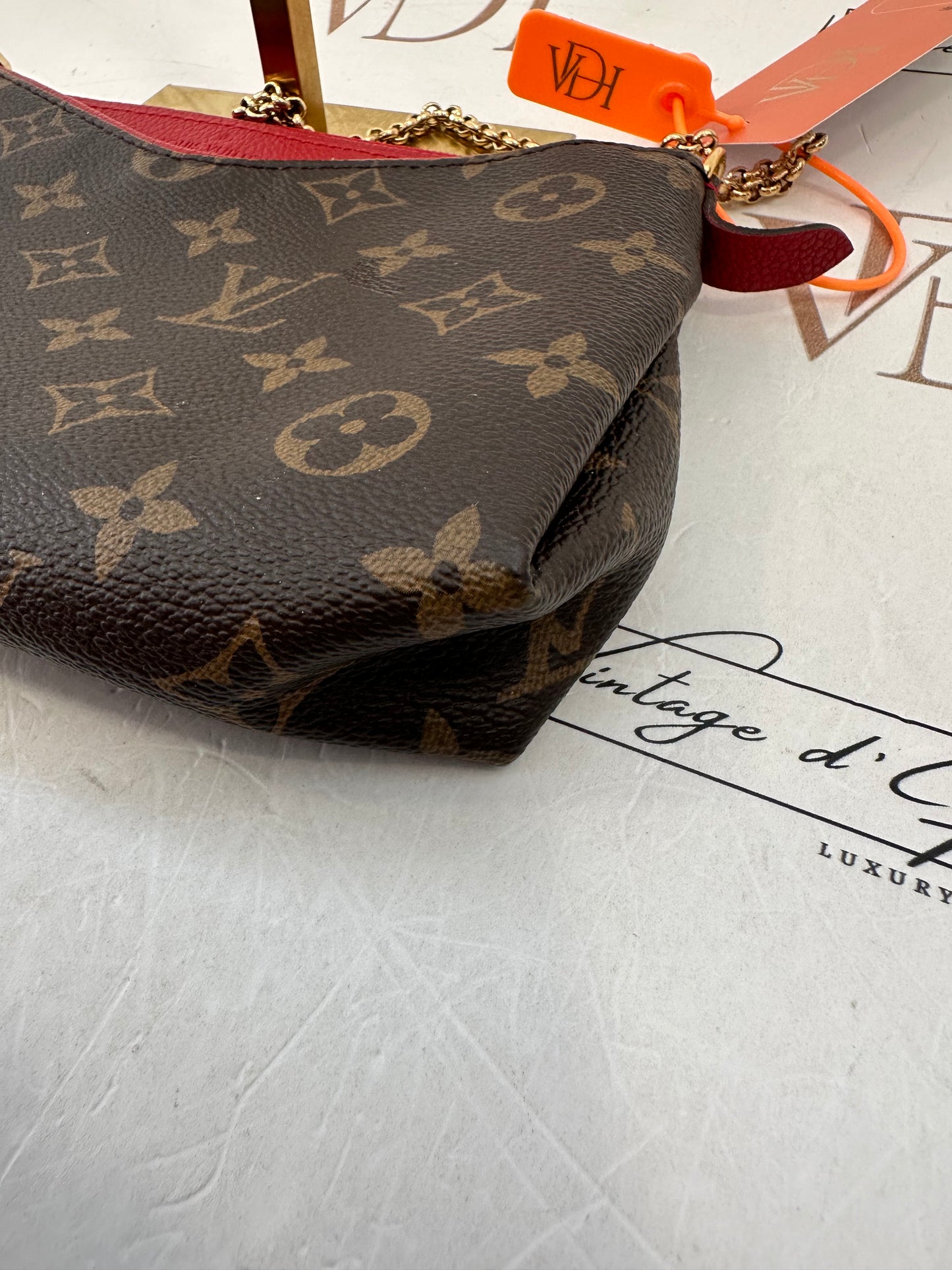 382894 - Louis Vuitton Pallas