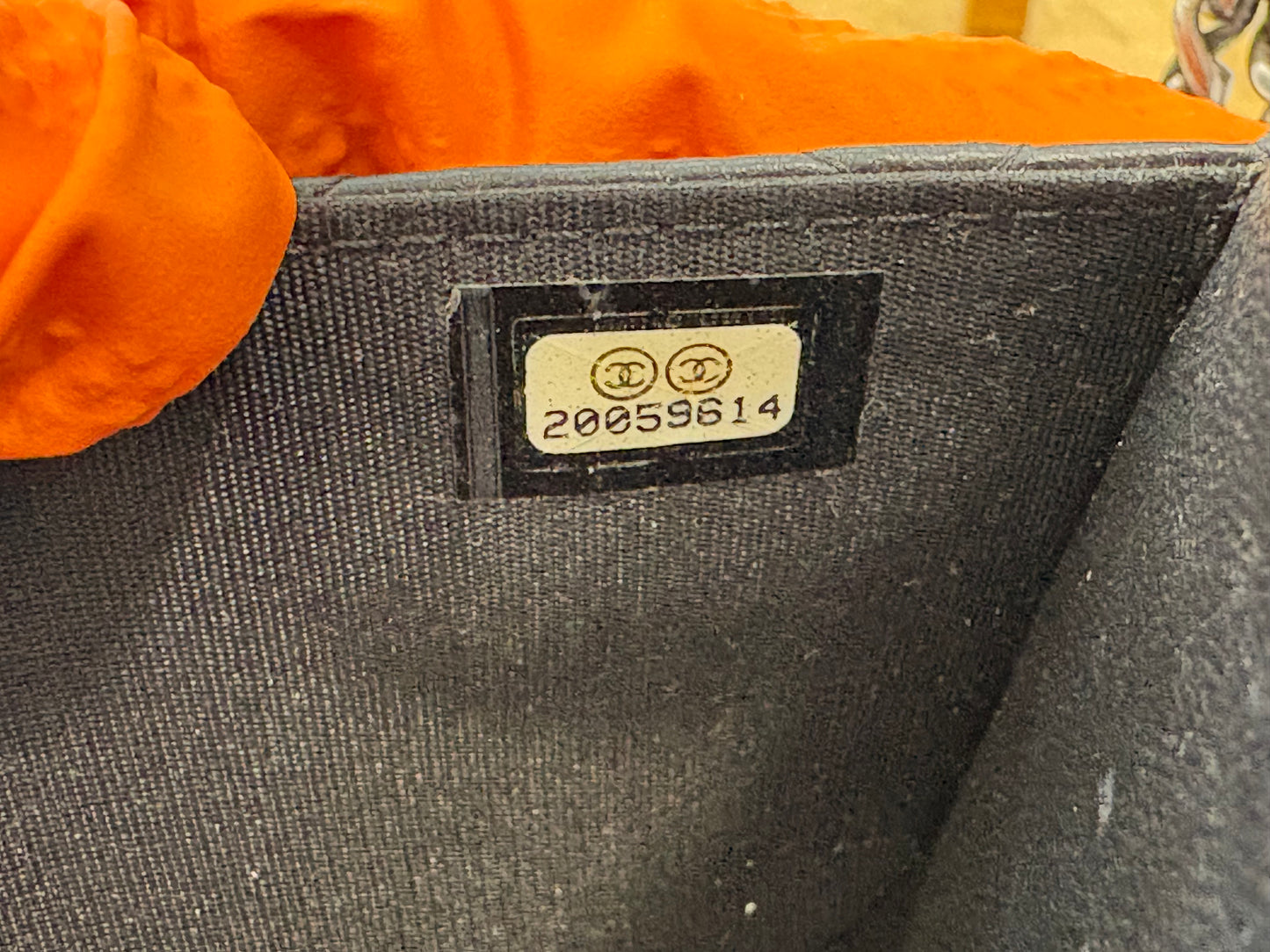 383065 - Chanel Boy Bag