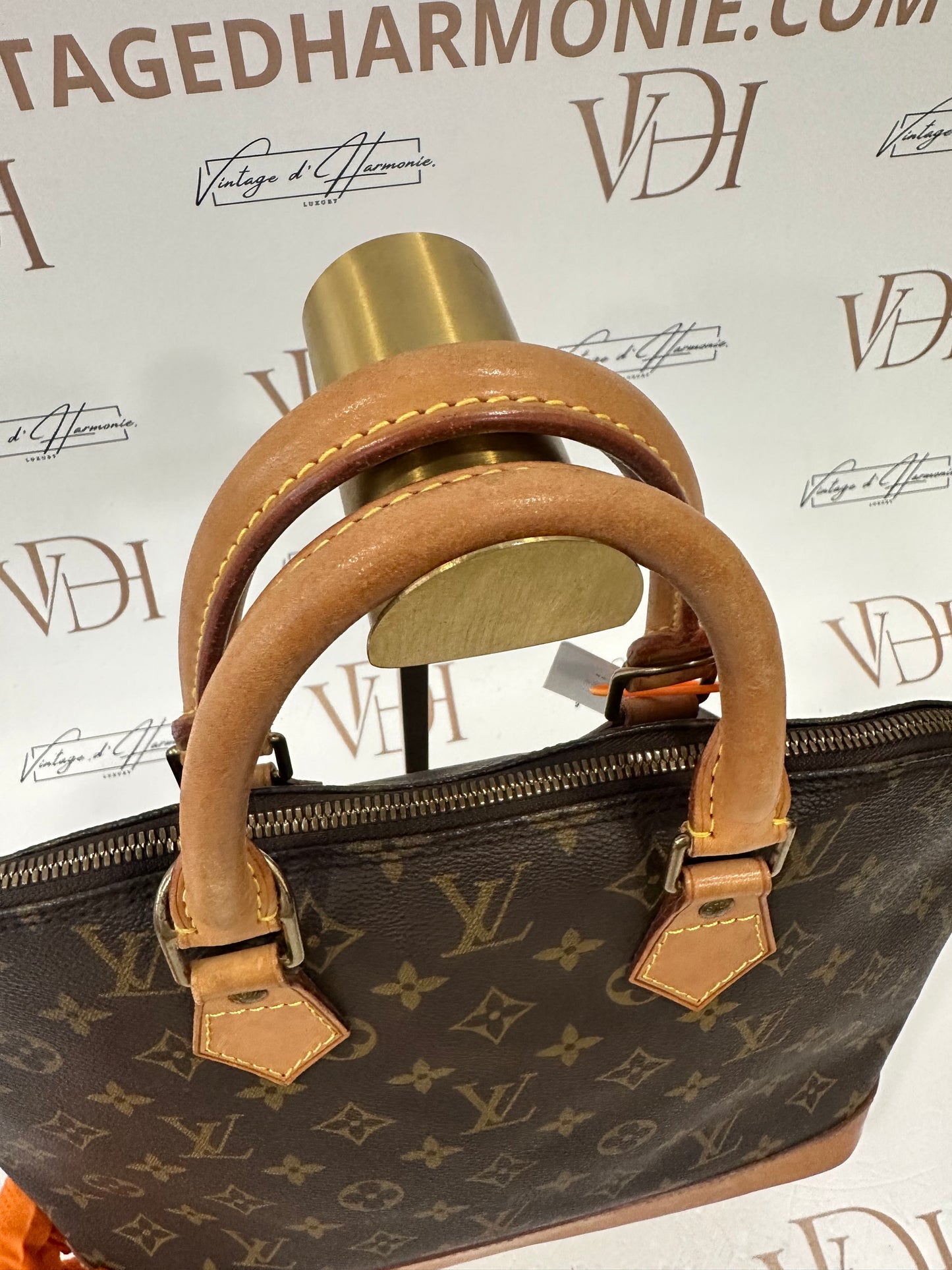 017917 - Louis Vuitton Alma