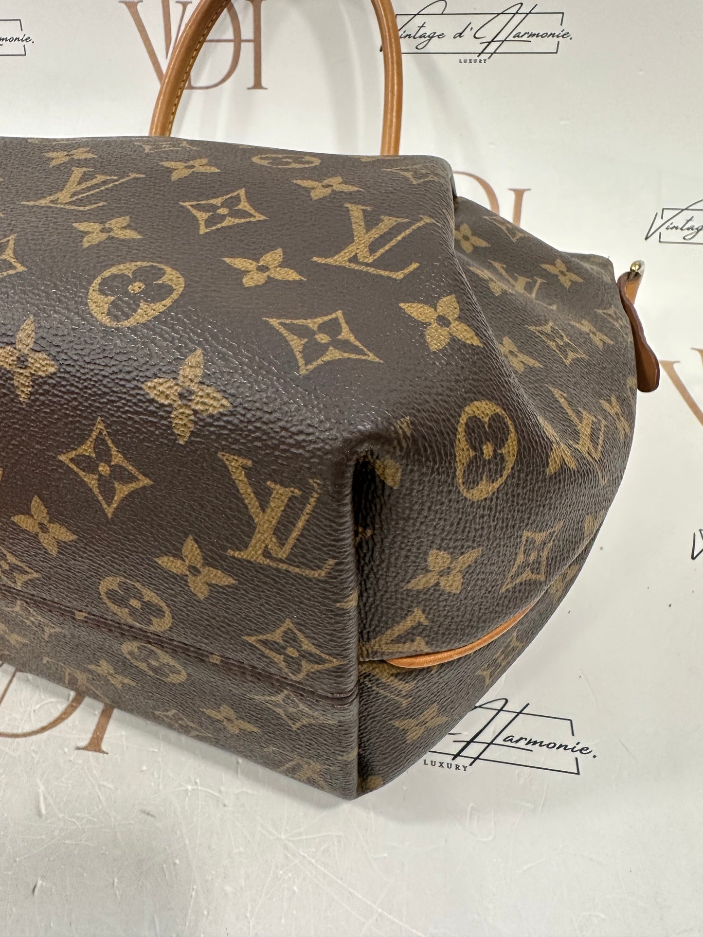 382759 - Louis Vuitton Turenne
