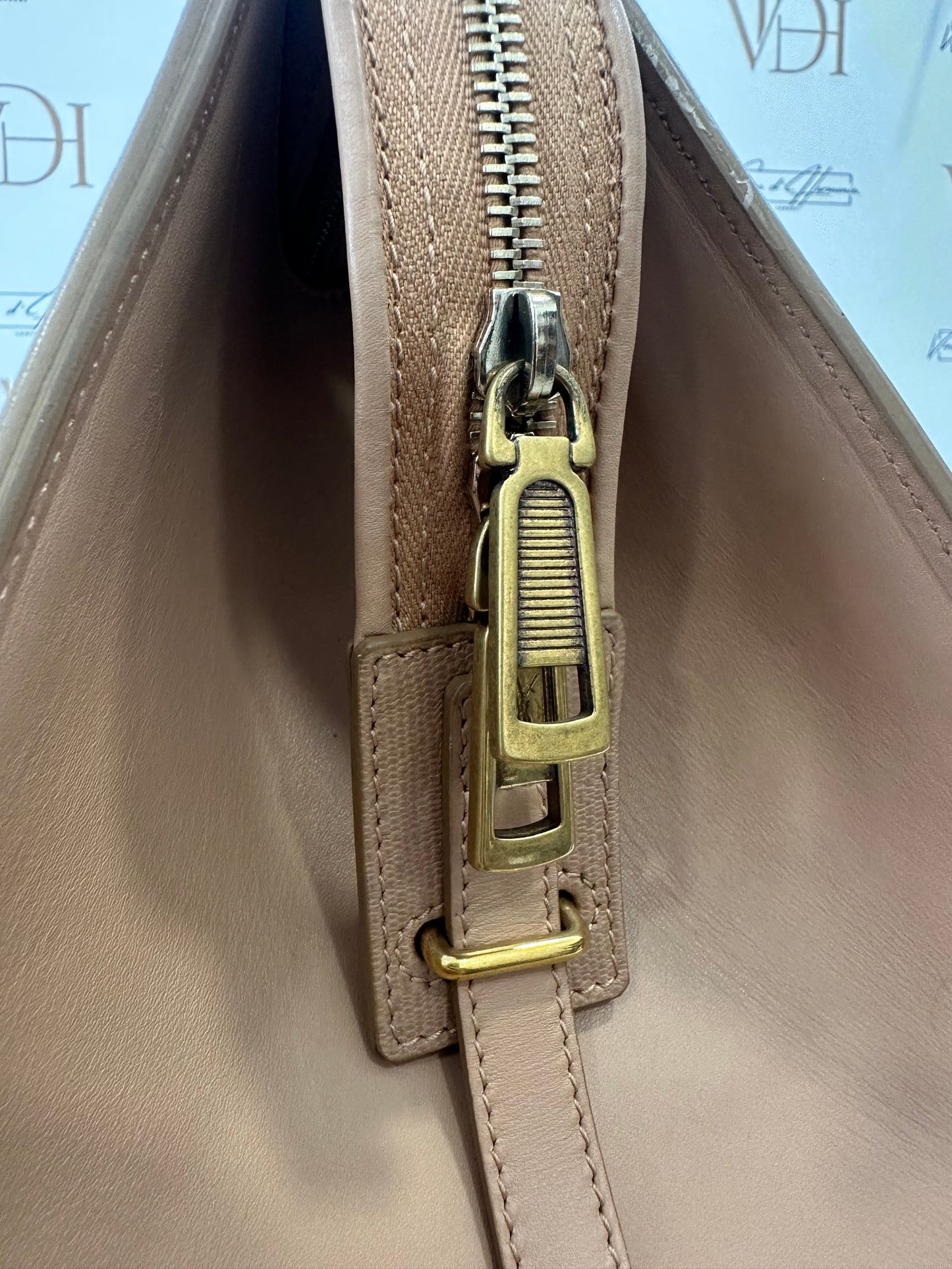 382274 - Saint Laurent Y-Ligne