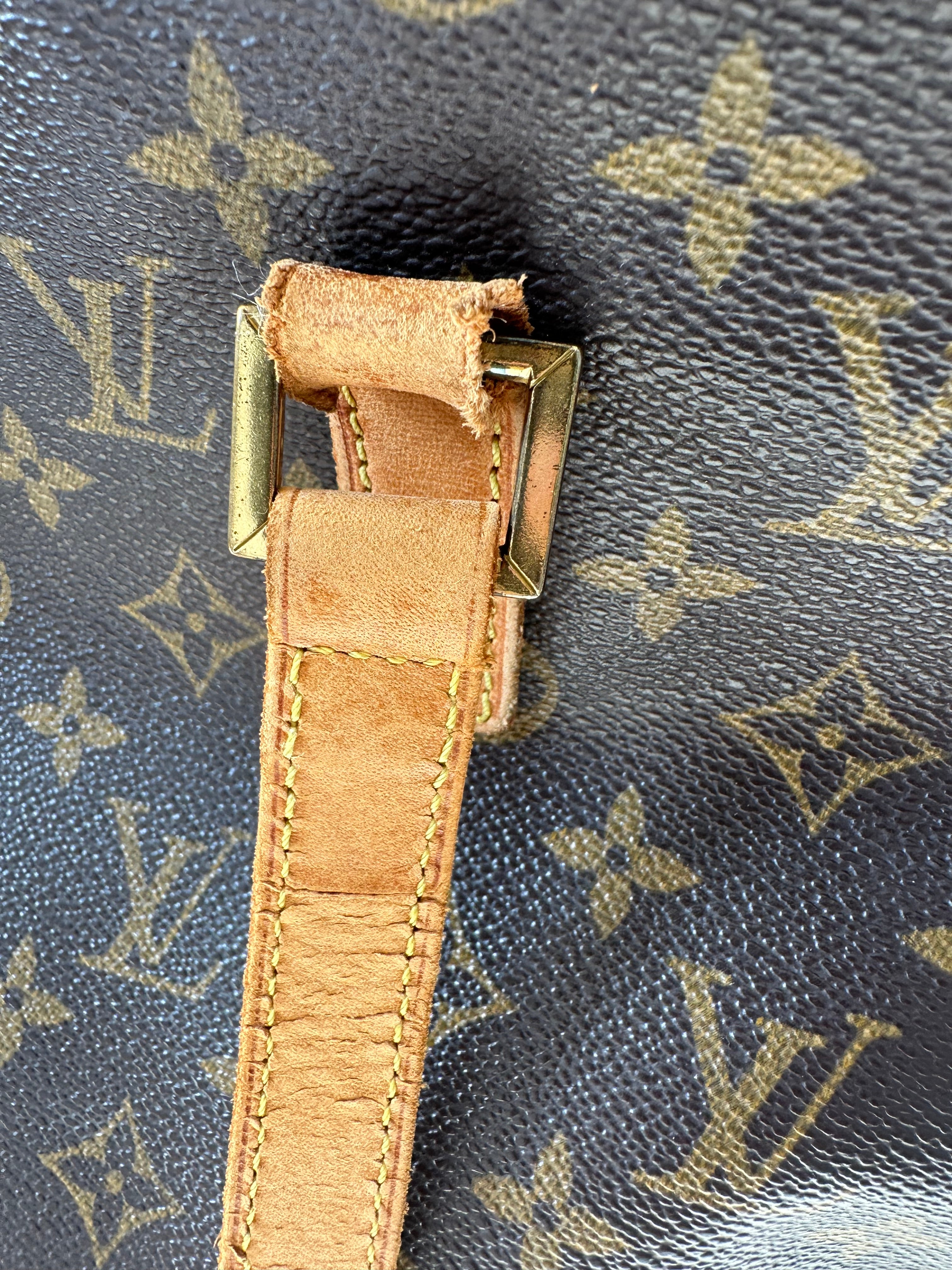 Louis Vuitton Cabas Mezzo