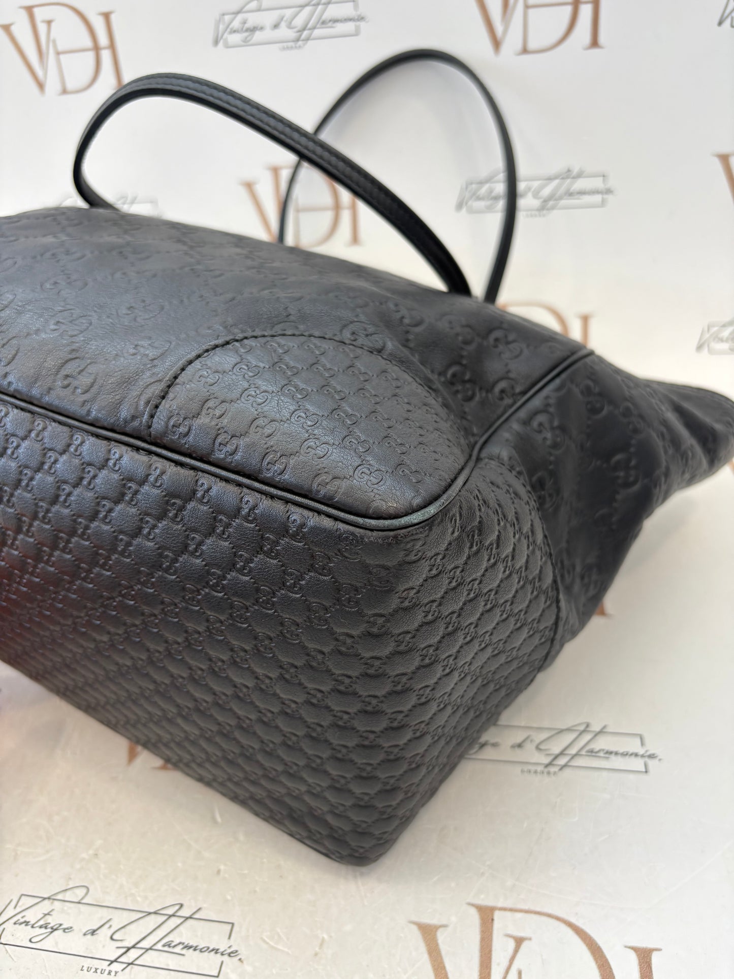 384277 - Gucci Black