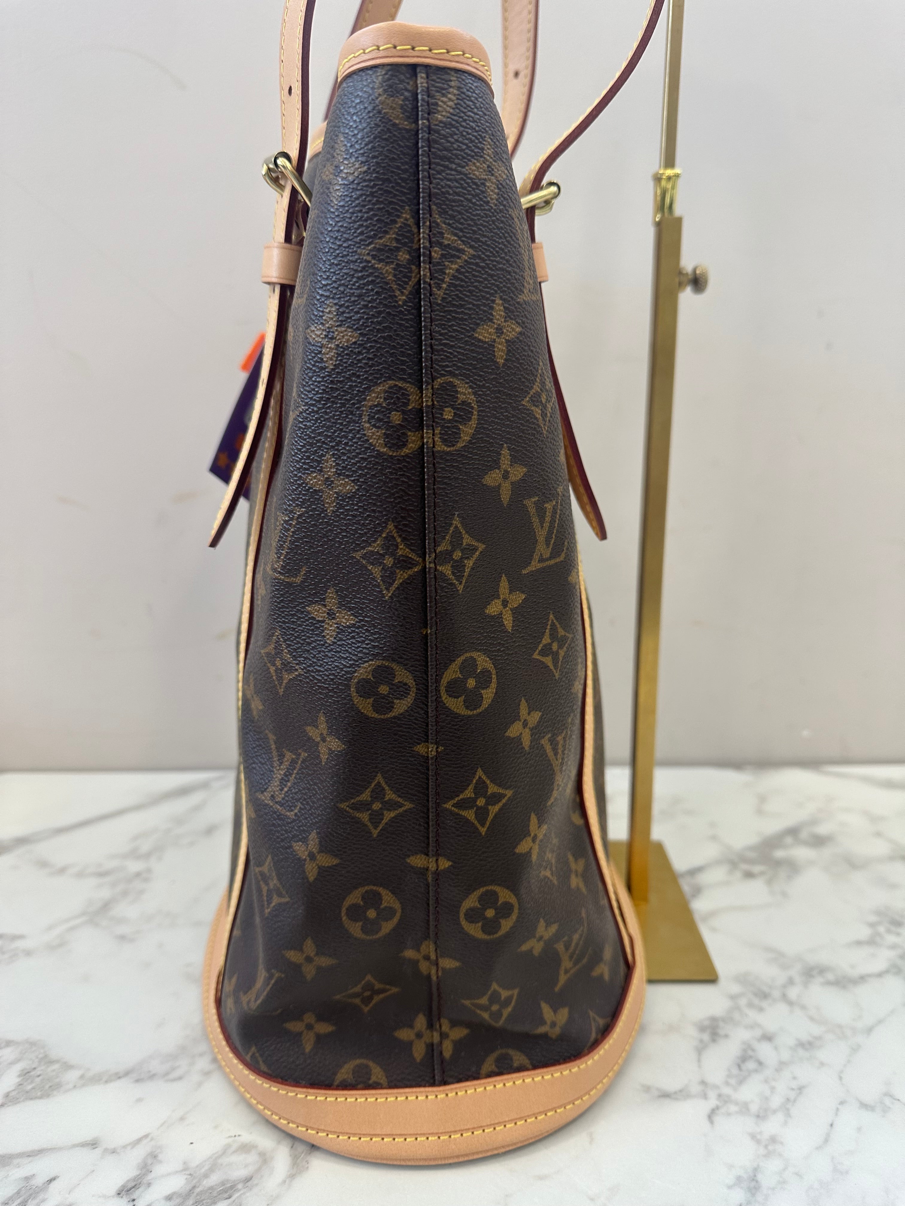 Louis Vuitton Bucket GM