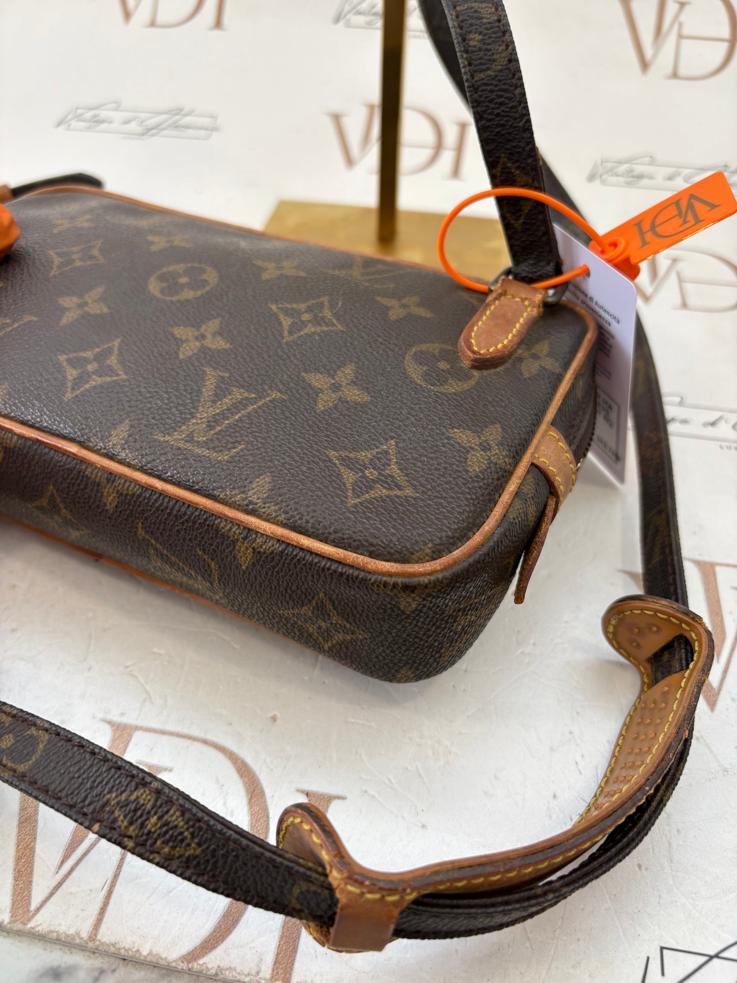 018287 - Louis Vuitton Marly Bandouliere