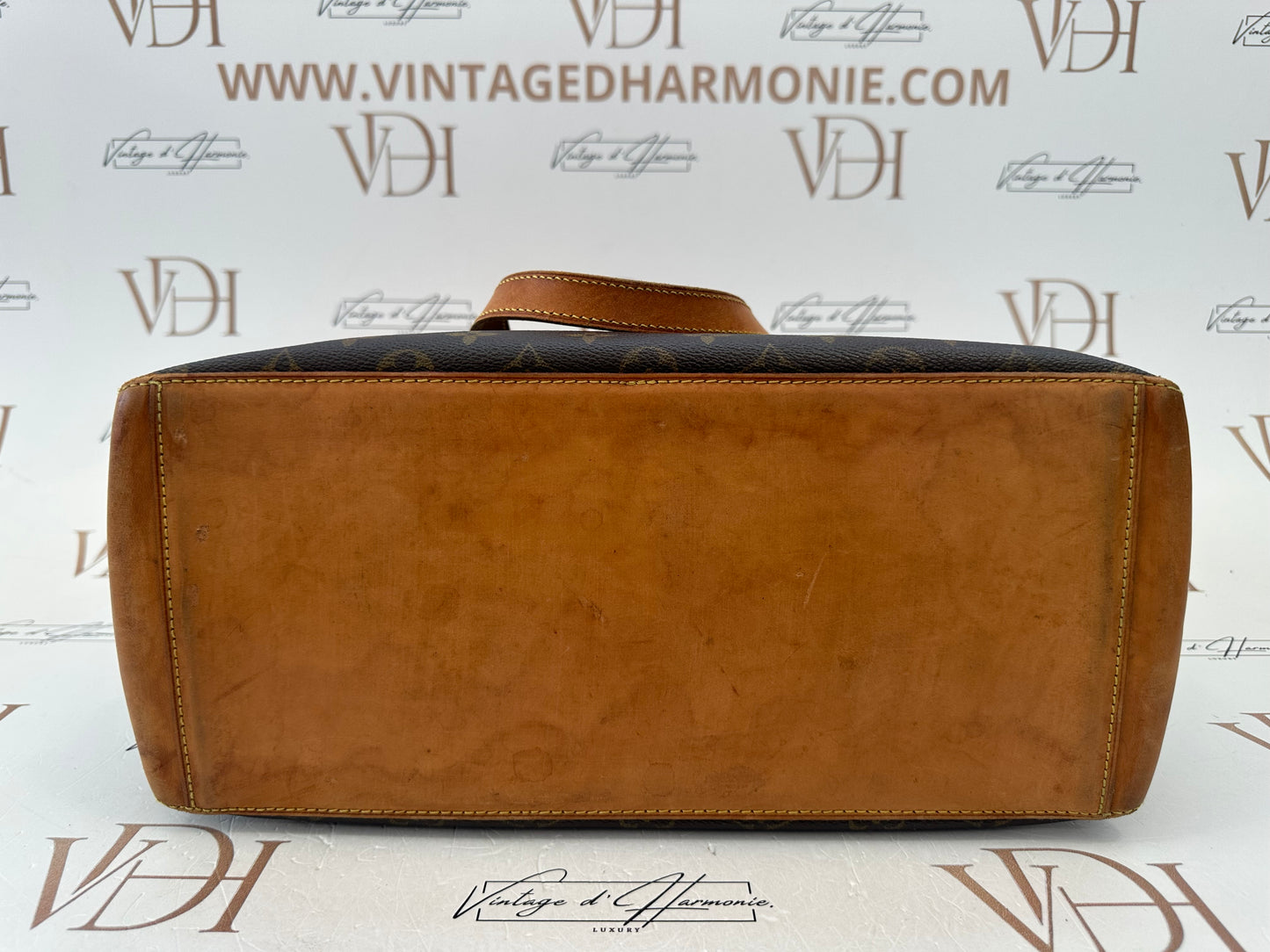 017875 - Louis Vuitton Cabas Mezzo