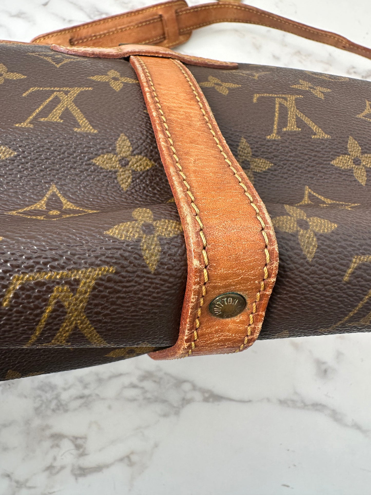 Louis Vuitton Saumur 30