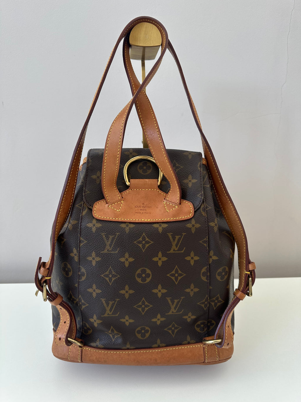 Louis Vuitton Montsouris MM